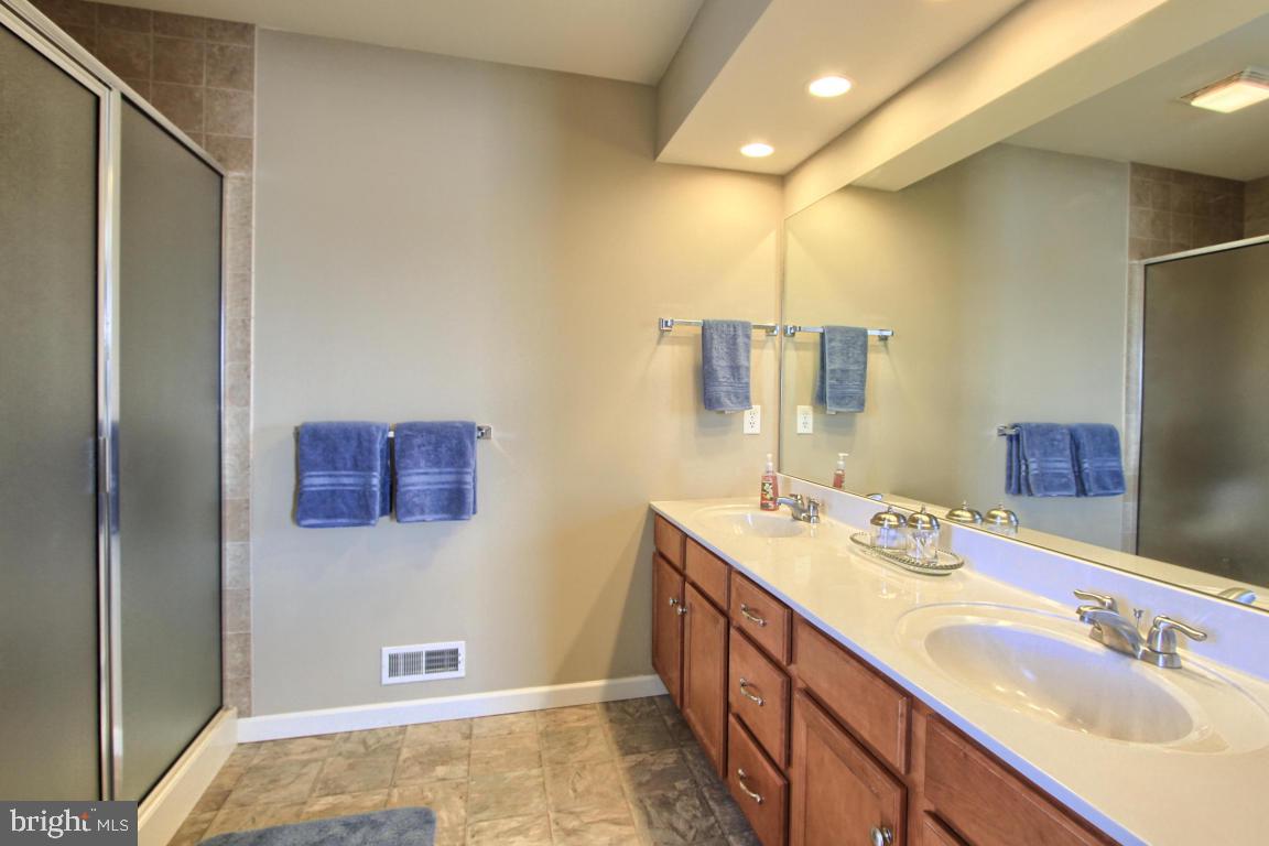 HEMPFIELD CROSSING - Residential