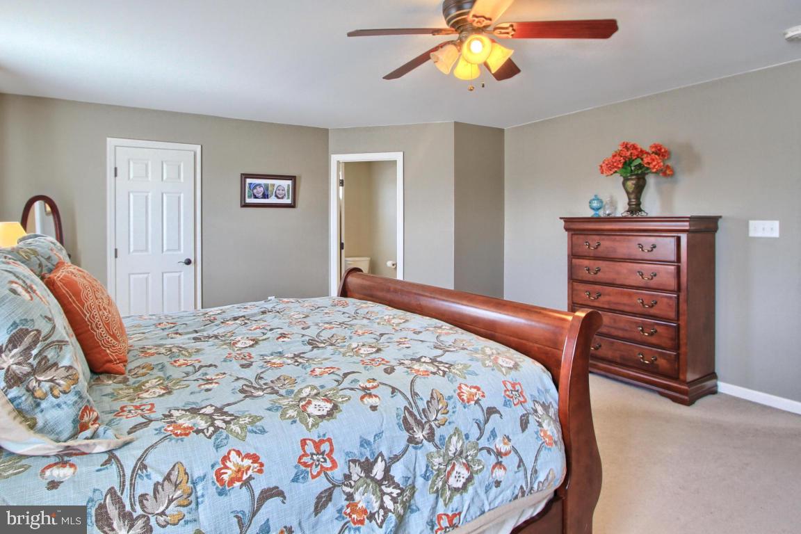 HEMPFIELD CROSSING - Residential