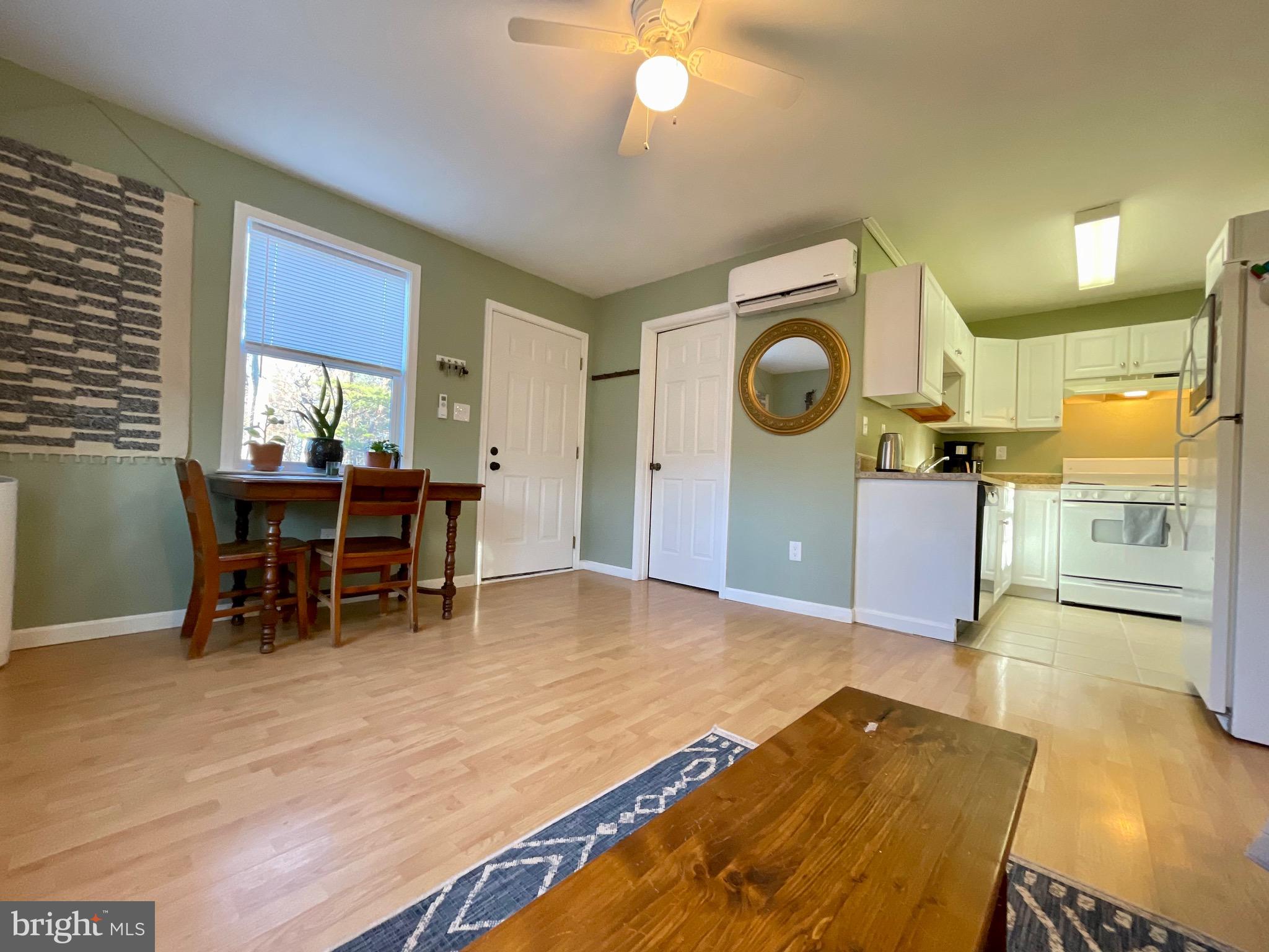 SLEEPY WOODS - Residential