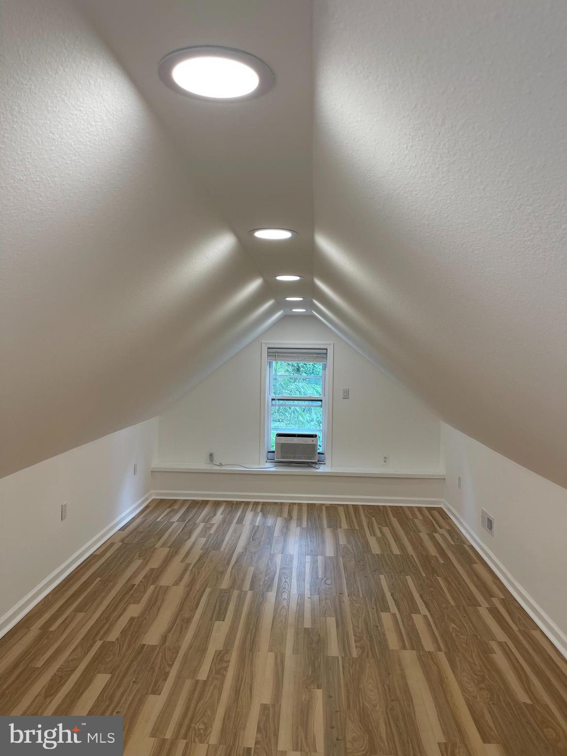 TRUXTON HEIGHTS - Residential Lease