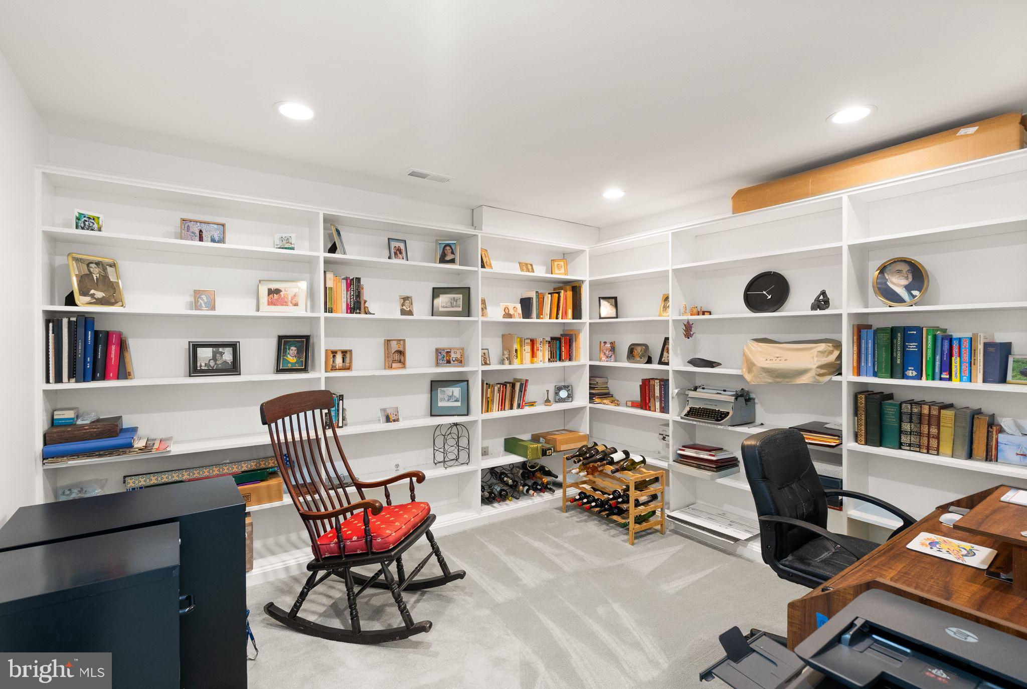 MILL RUN CROSSING - Residential