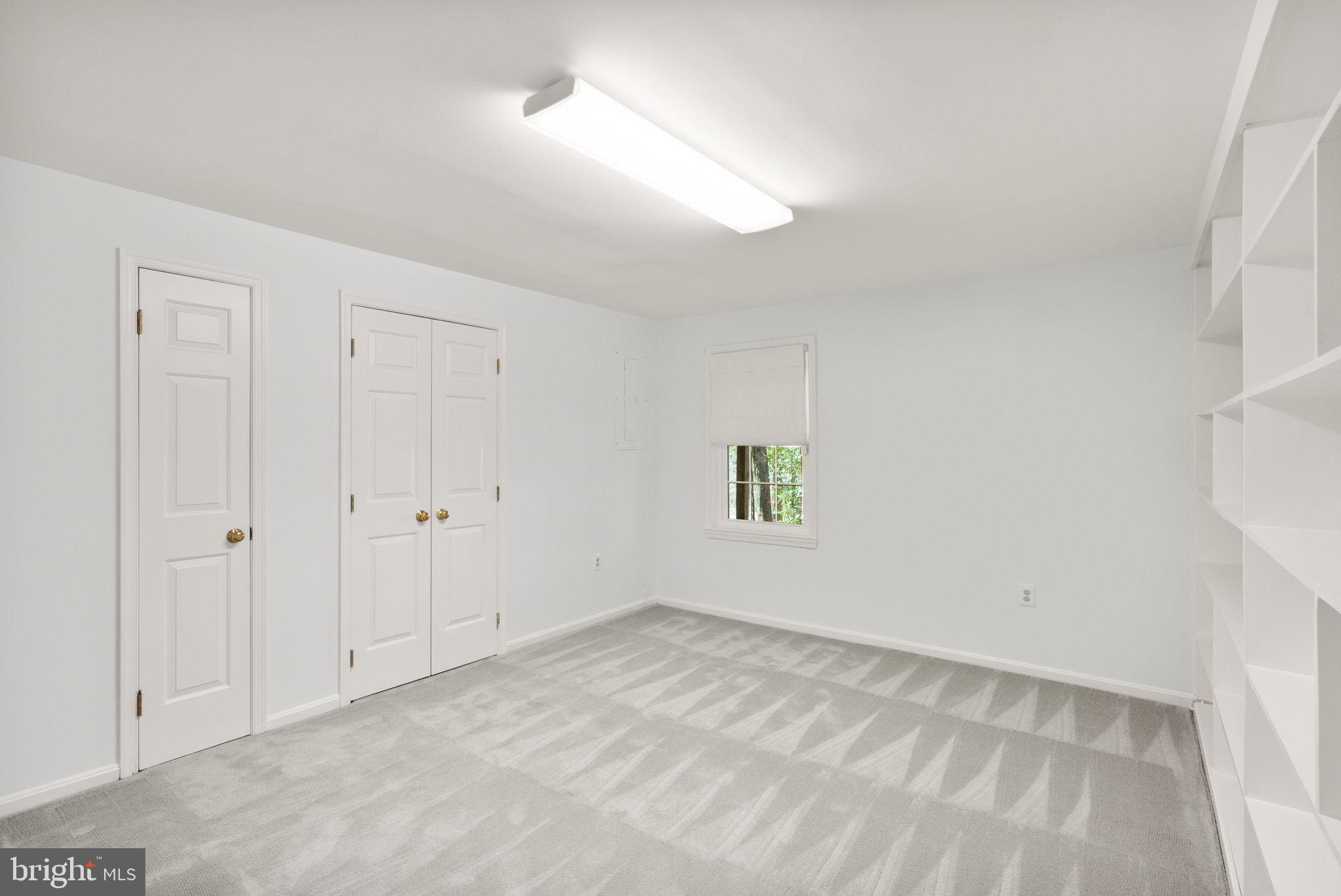 MILL RUN CROSSING - Residential