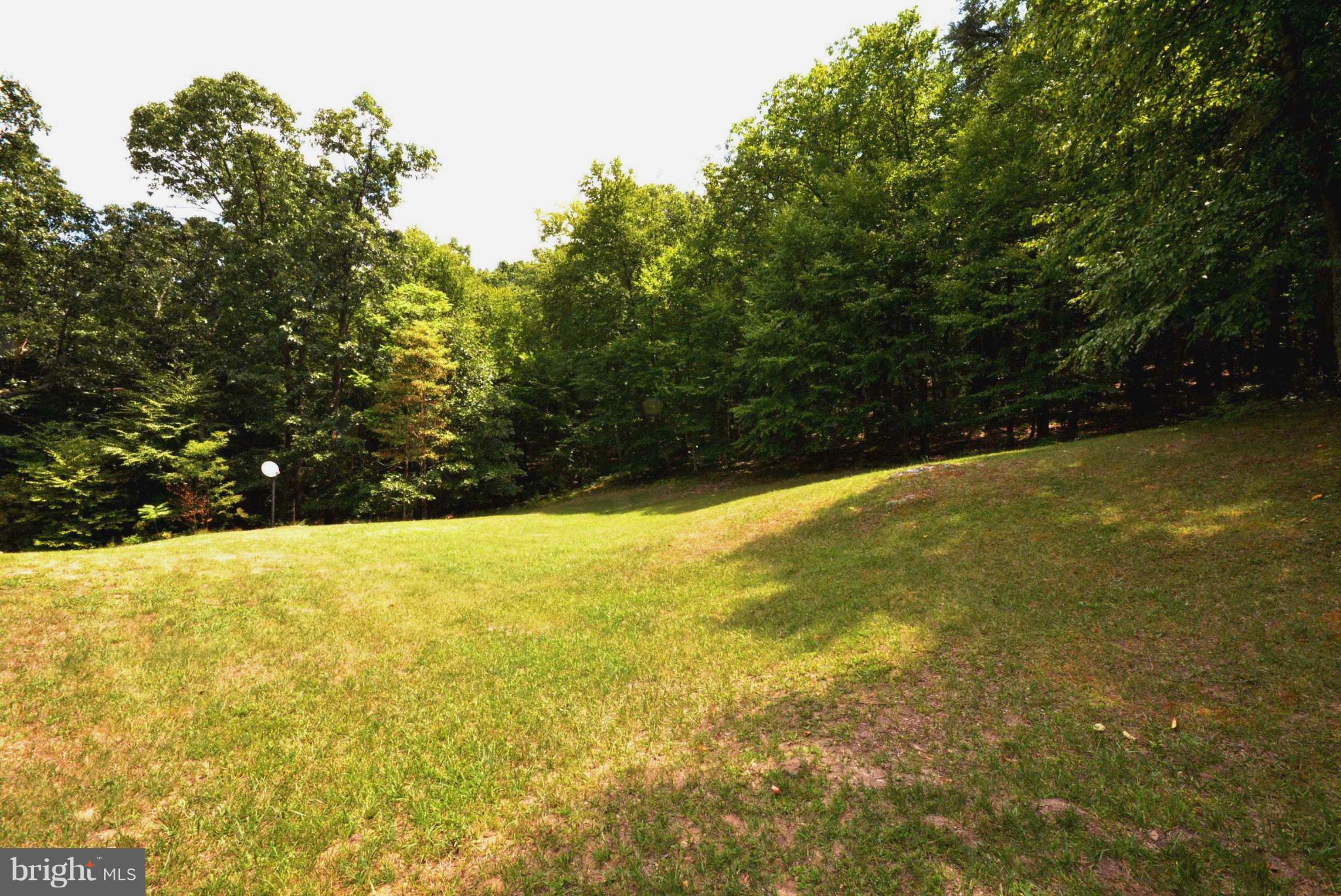 PARKS HOLLOW - Residential