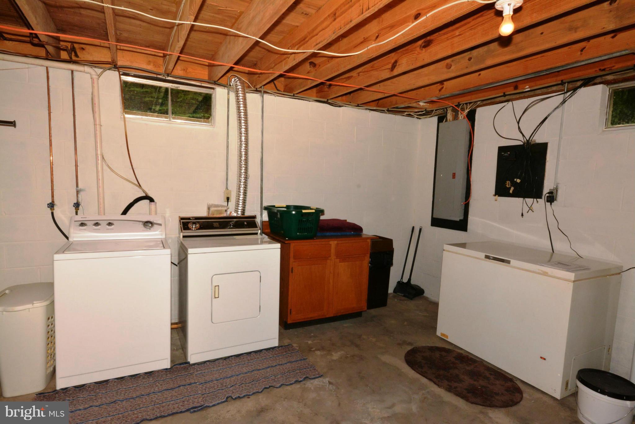 PARKS HOLLOW - Residential