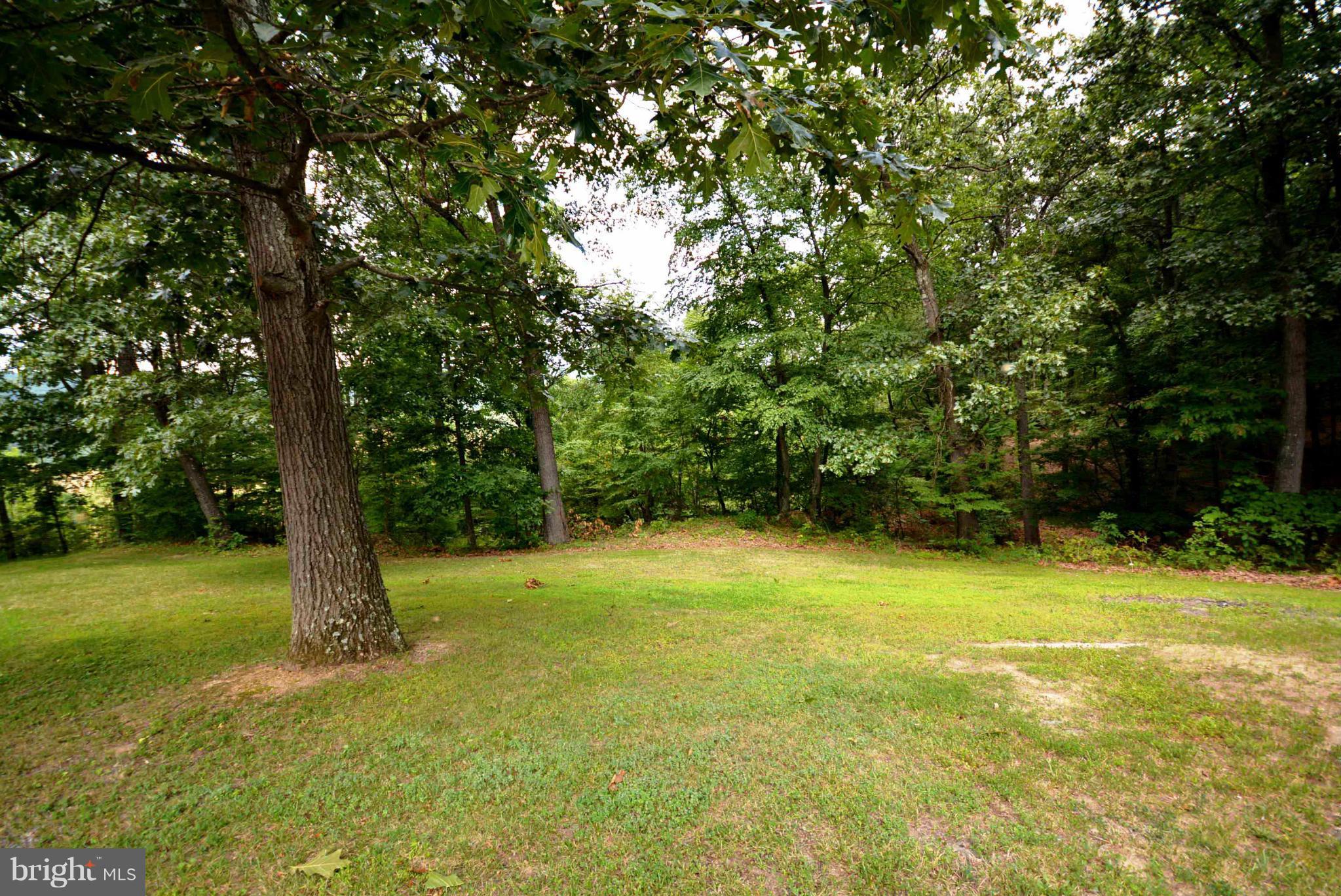 PARKS HOLLOW - Residential