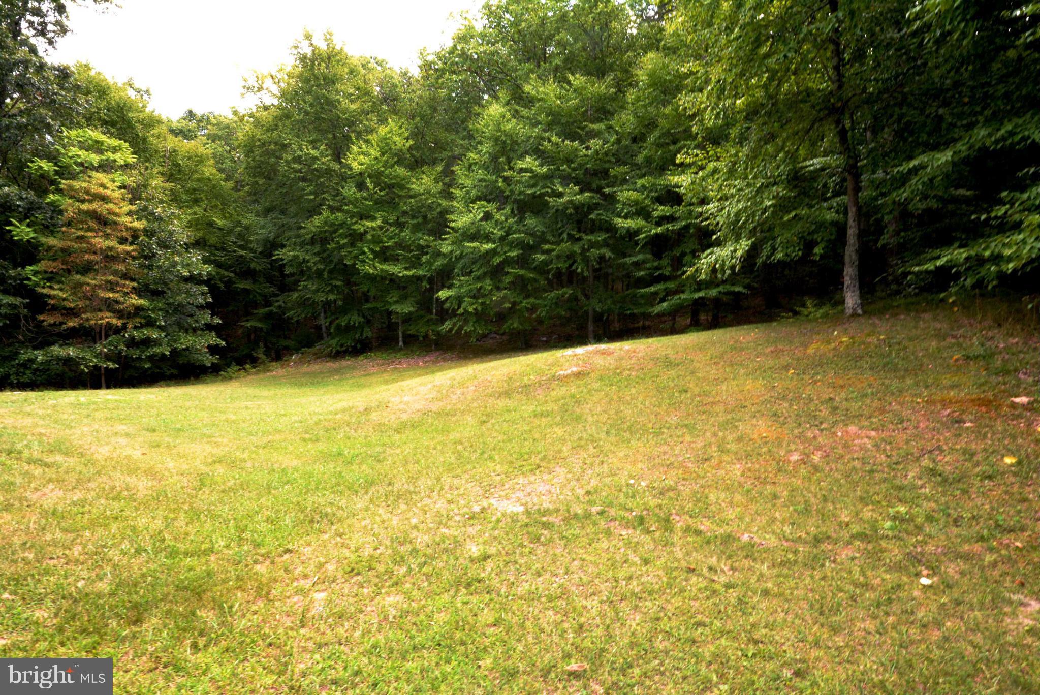 PARKS HOLLOW - Residential