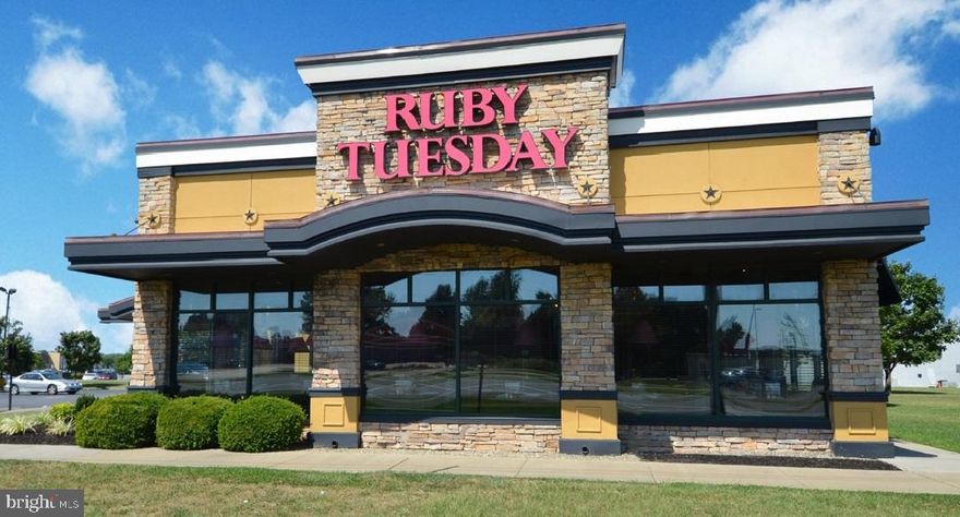 Well Located Net Leased Investment.  Triple Net lease without roof and structure responsibilities for the Landlord. Wal-Marty pad site located on the busy N. Dupont Boulevard in Milford, DE.  Attractive annual increases.