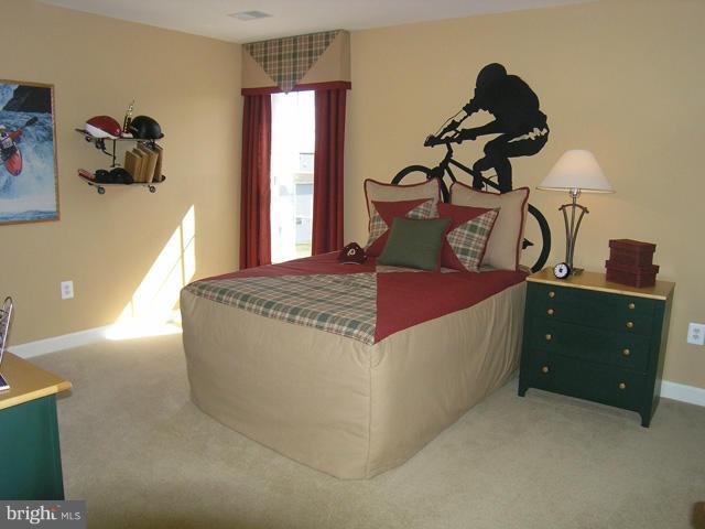 THE FALLS AT LEE'S PARKE - Residential Lease