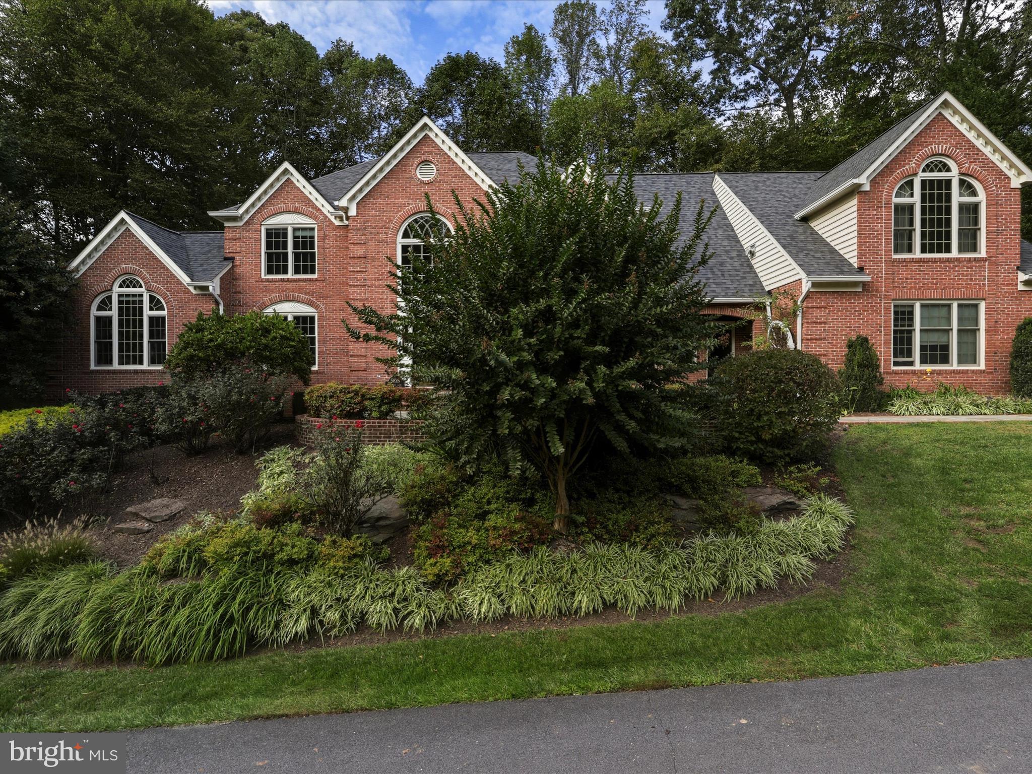 5826 HANNORA LANE