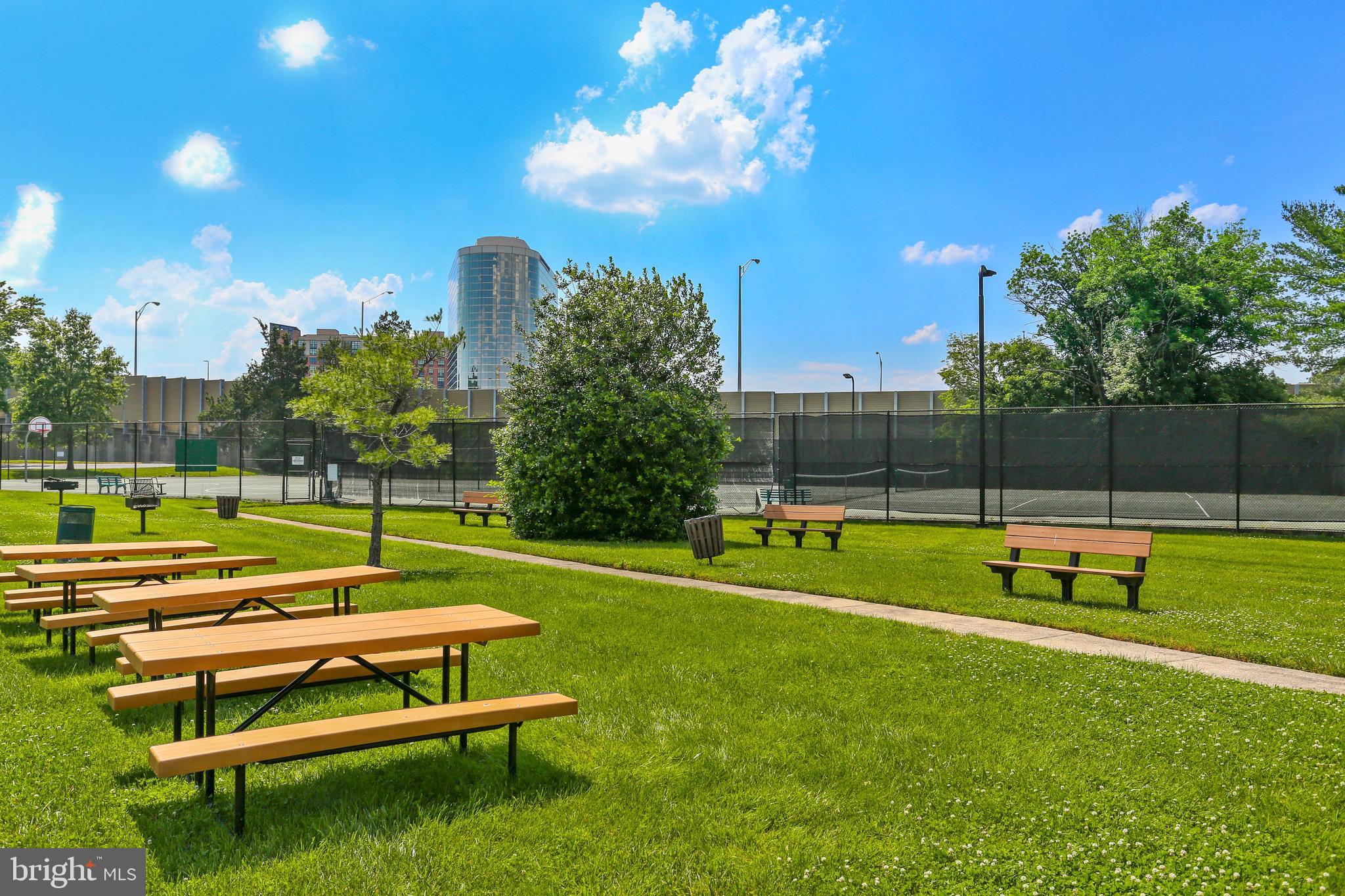 PARC EAST - Residential Lease