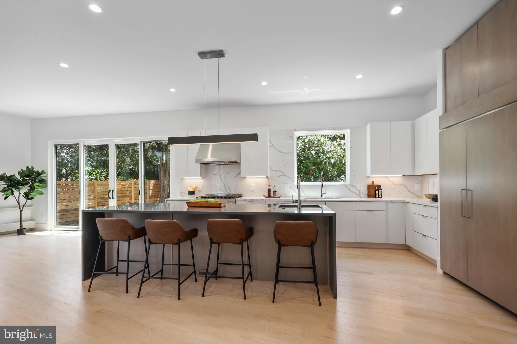 ARLINGTON FOREST - Residential