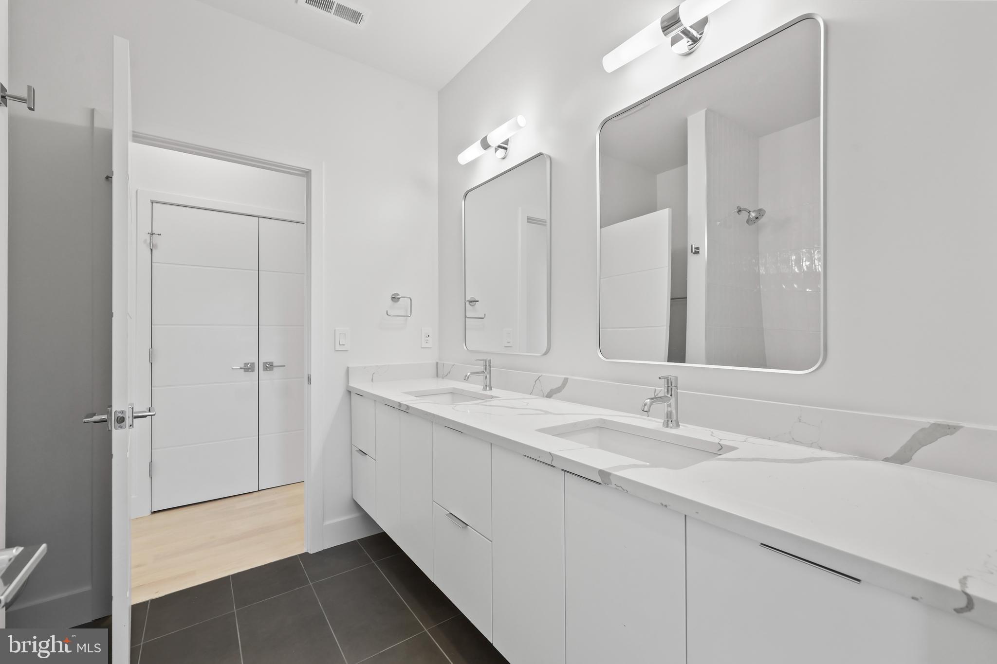 ARLINGTON FOREST - Residential