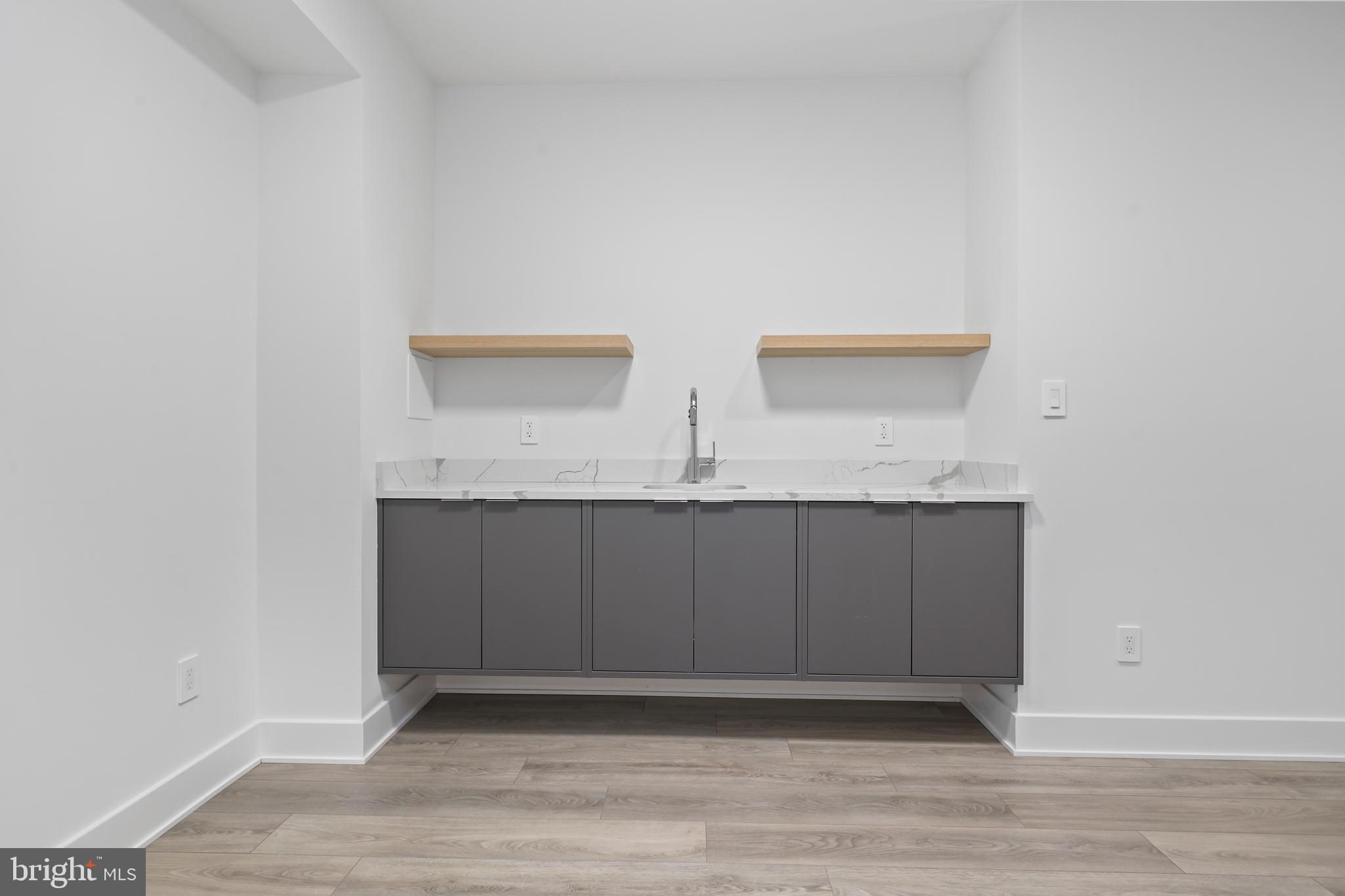 ARLINGTON FOREST - Residential