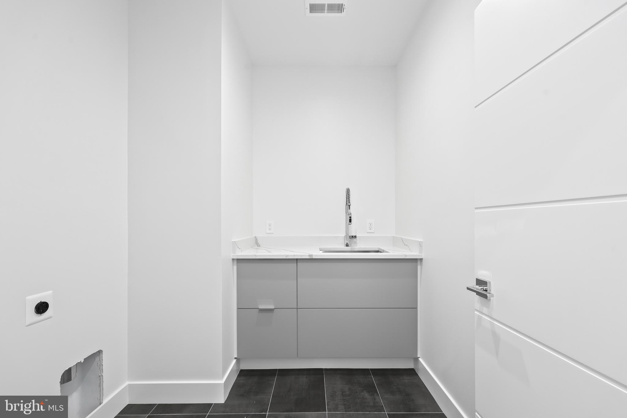 ARLINGTON FOREST - Residential