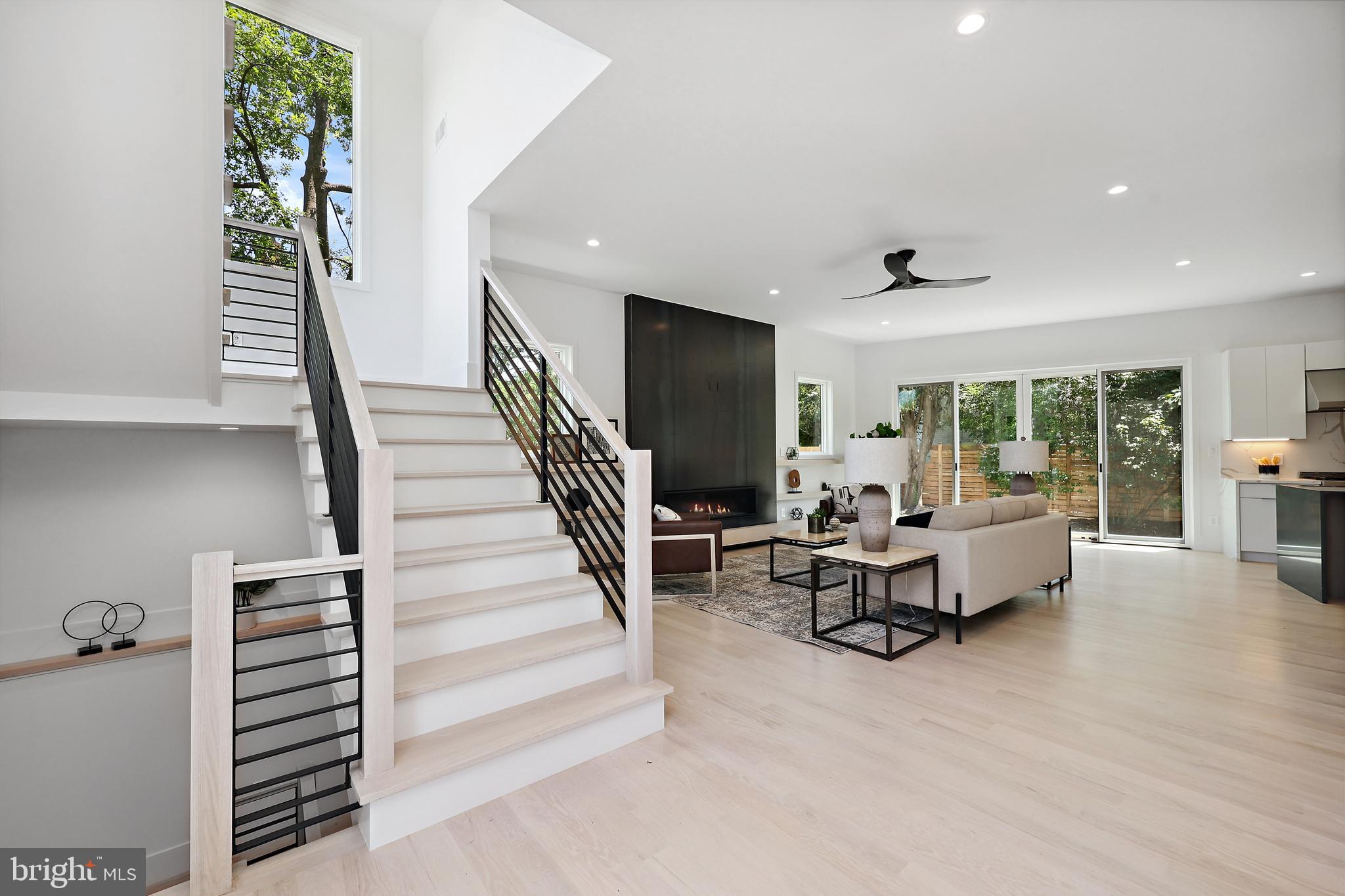 ARLINGTON FOREST - Residential