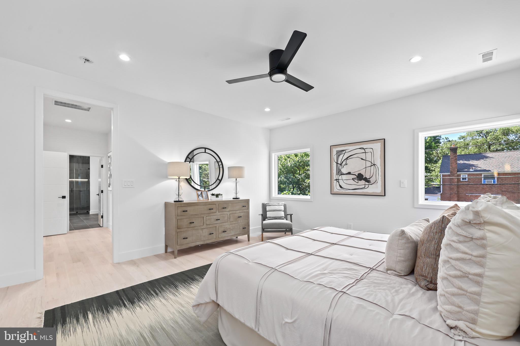 ARLINGTON FOREST - Residential