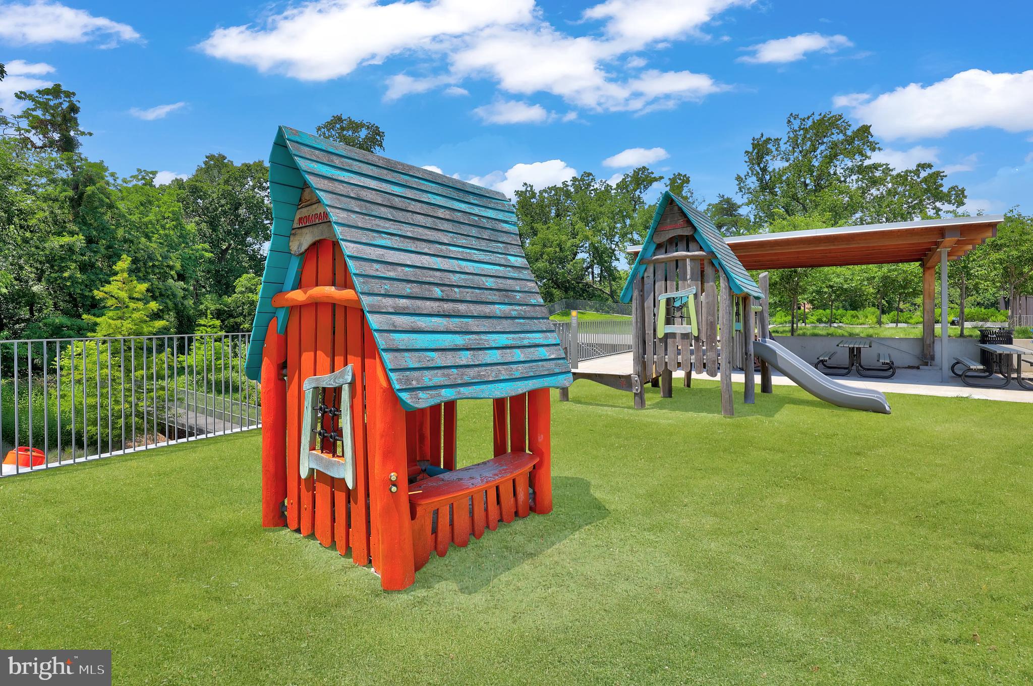 ARLINGTON FOREST - Residential