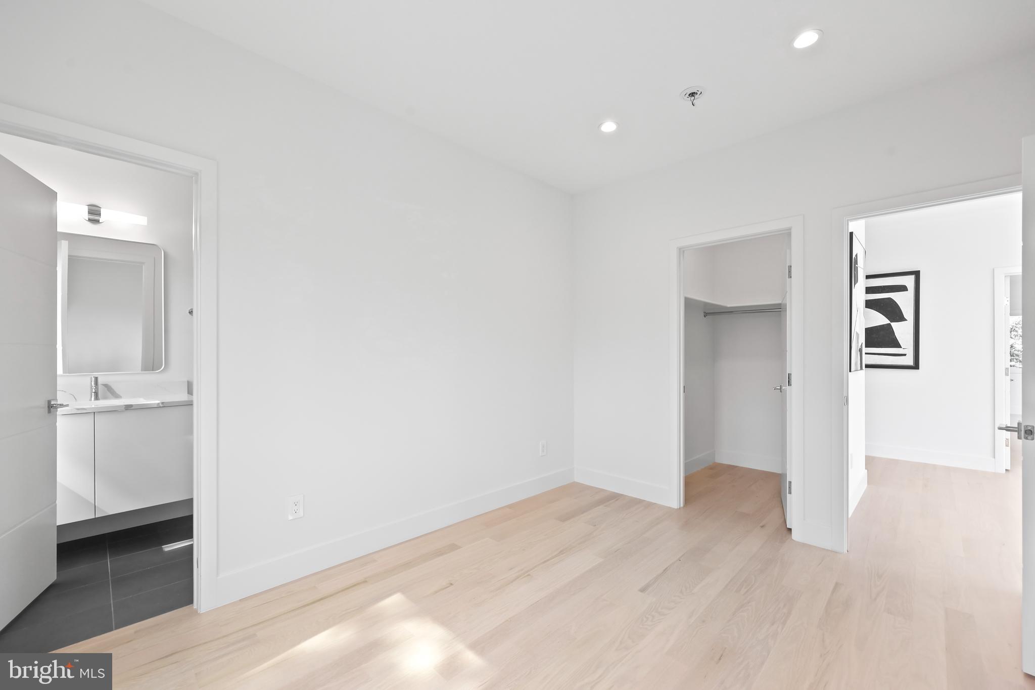 ARLINGTON FOREST - Residential