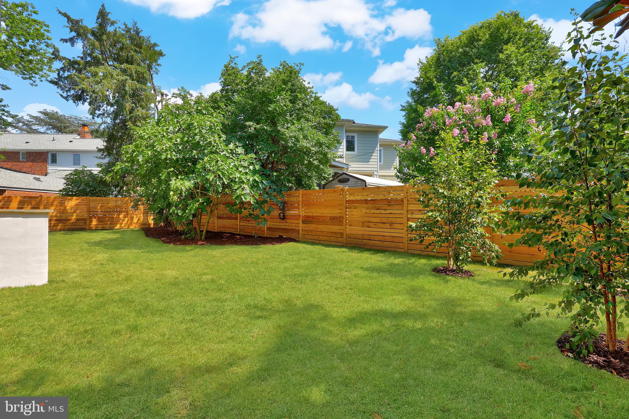 ARLINGTON FOREST - Residential