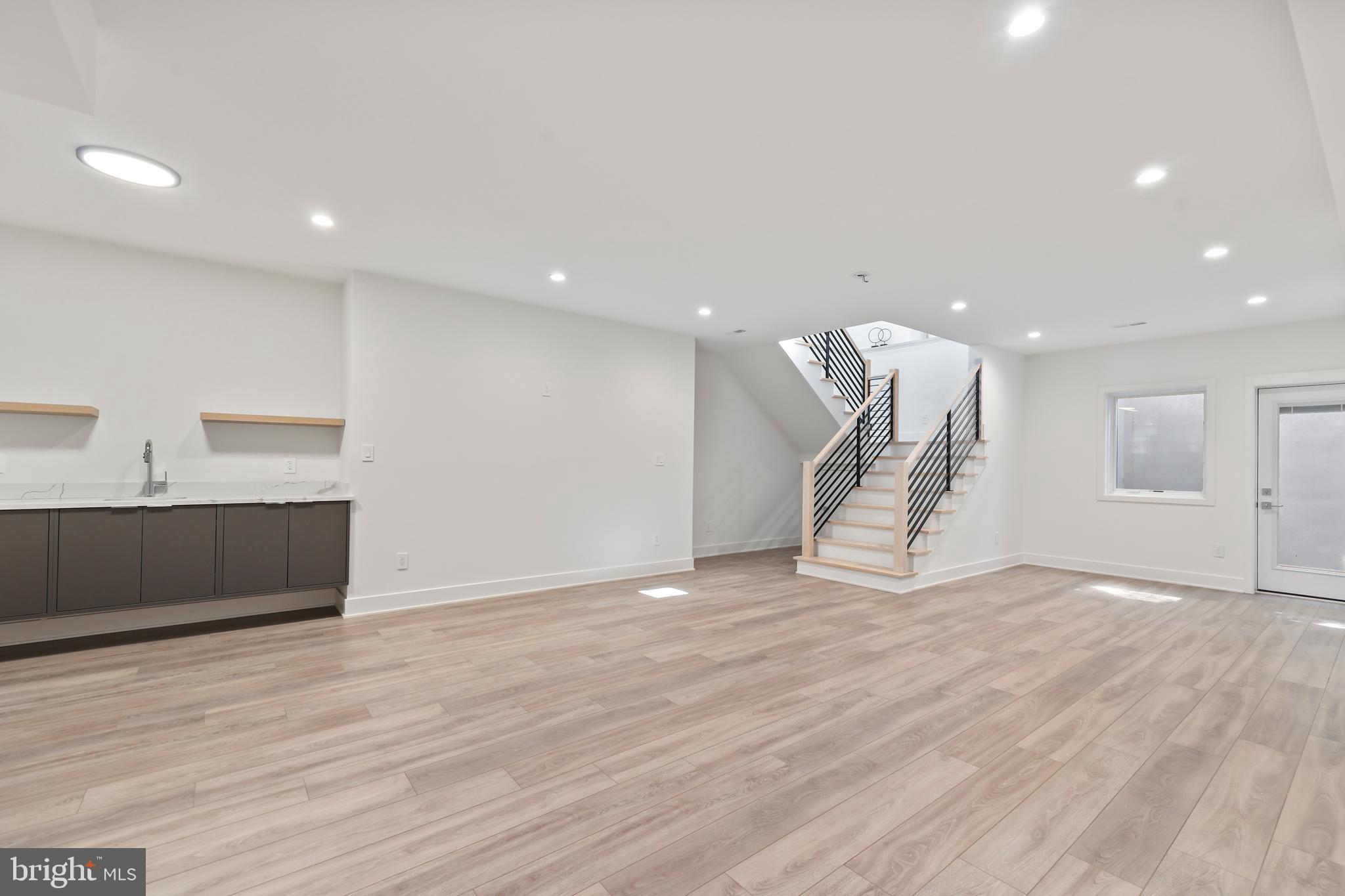 ARLINGTON FOREST - Residential