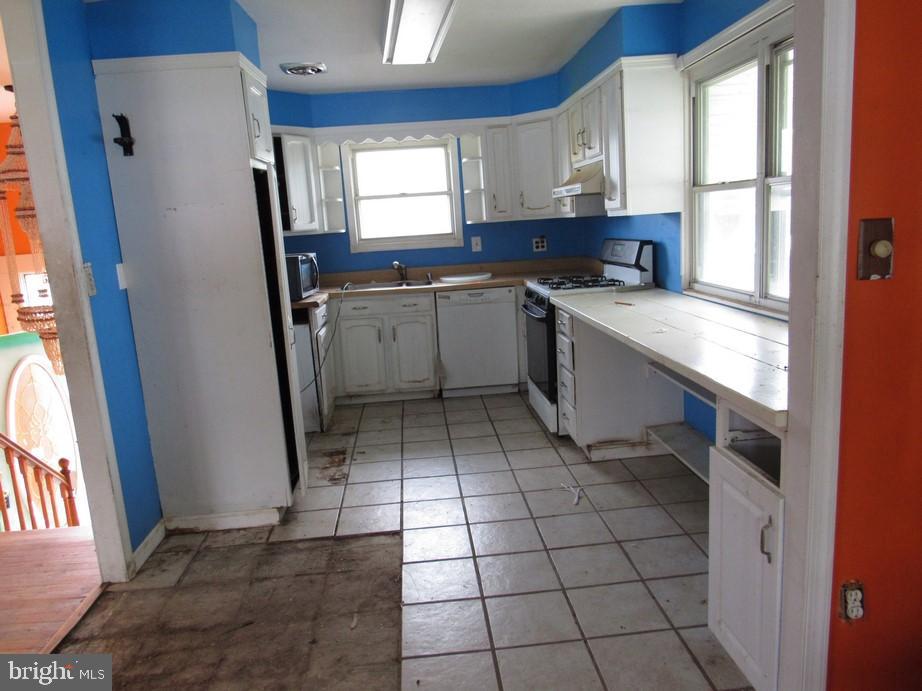 BLACKTHORN - Residential