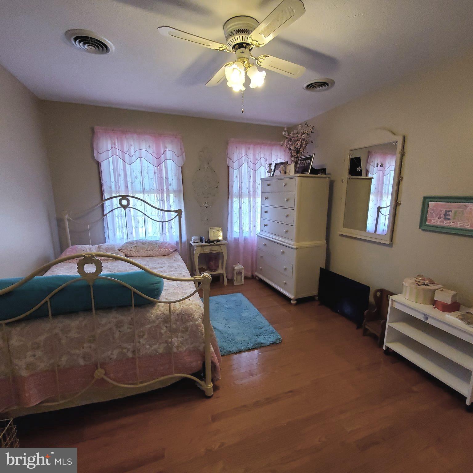 EVERMAY MANOR - Residential