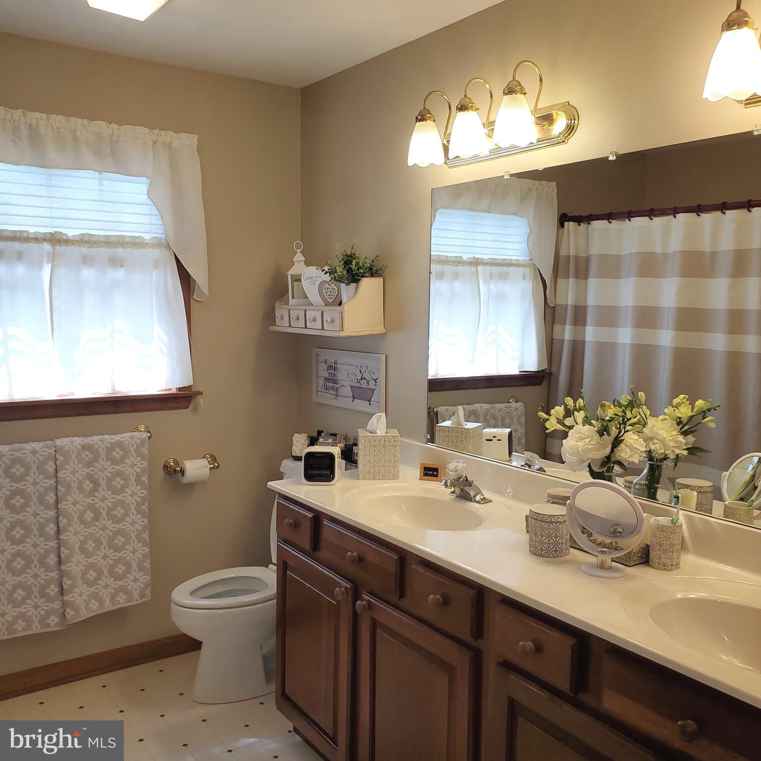 EVERMAY MANOR - Residential