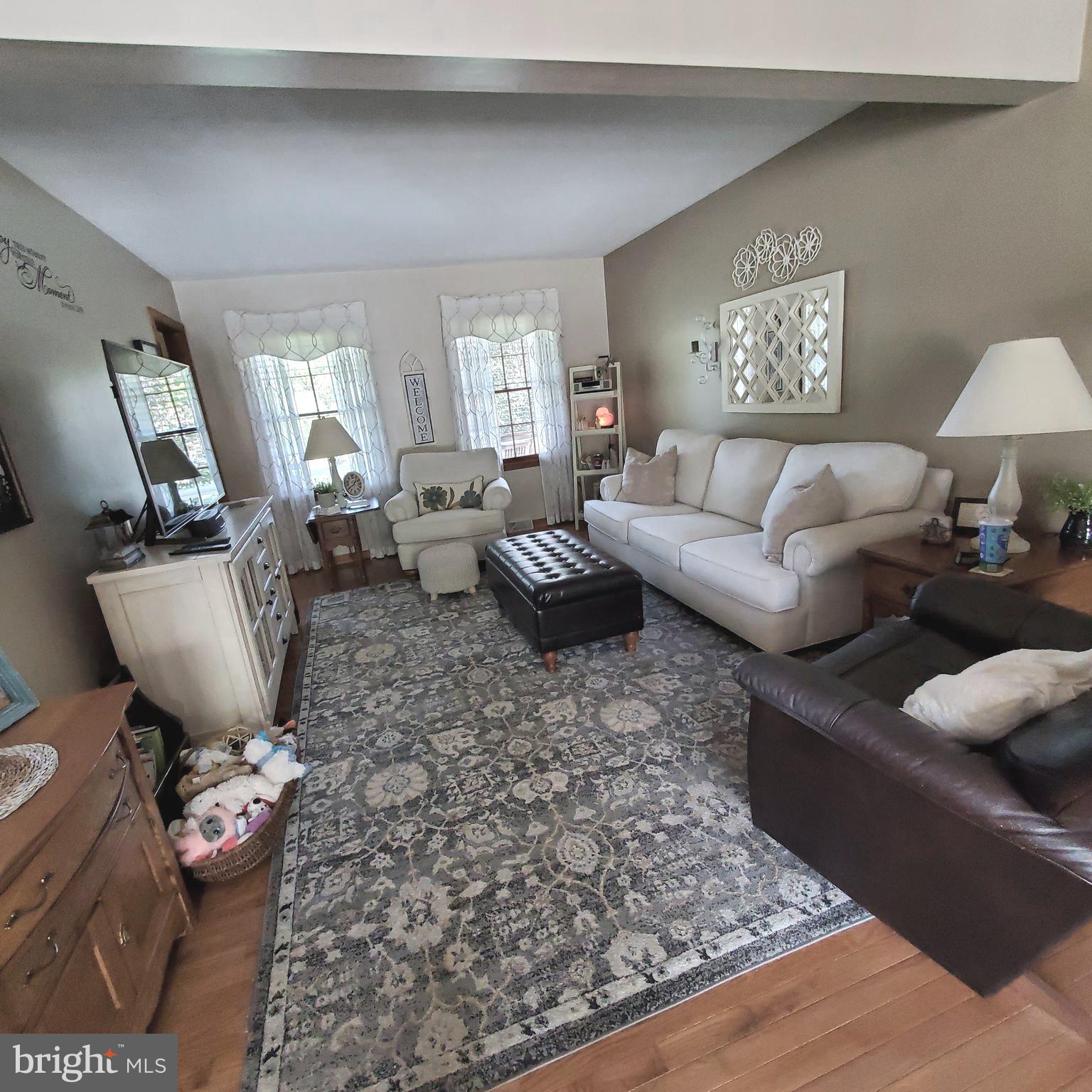 EVERMAY MANOR - Residential