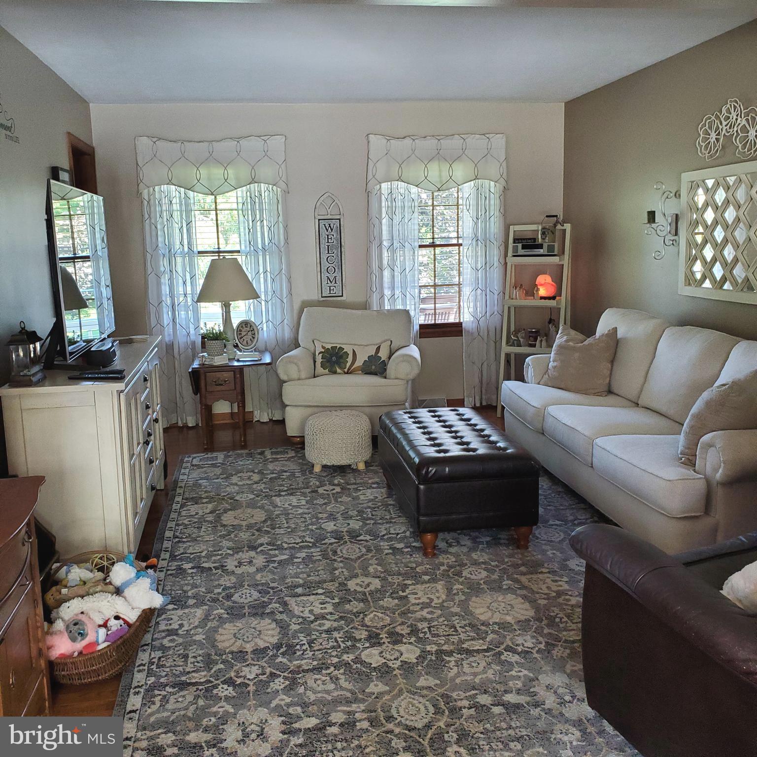 EVERMAY MANOR - Residential