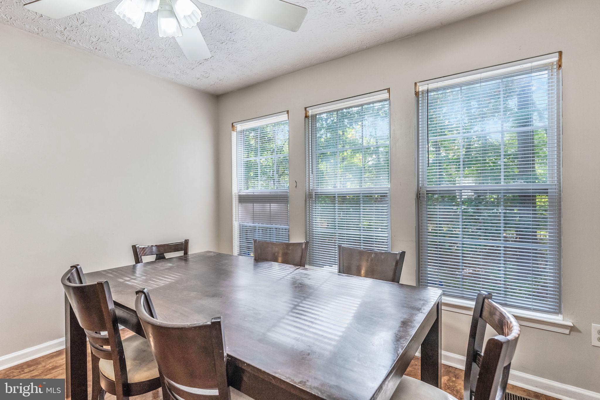 CARRIAGE PINES/LAKE VILL - Residential