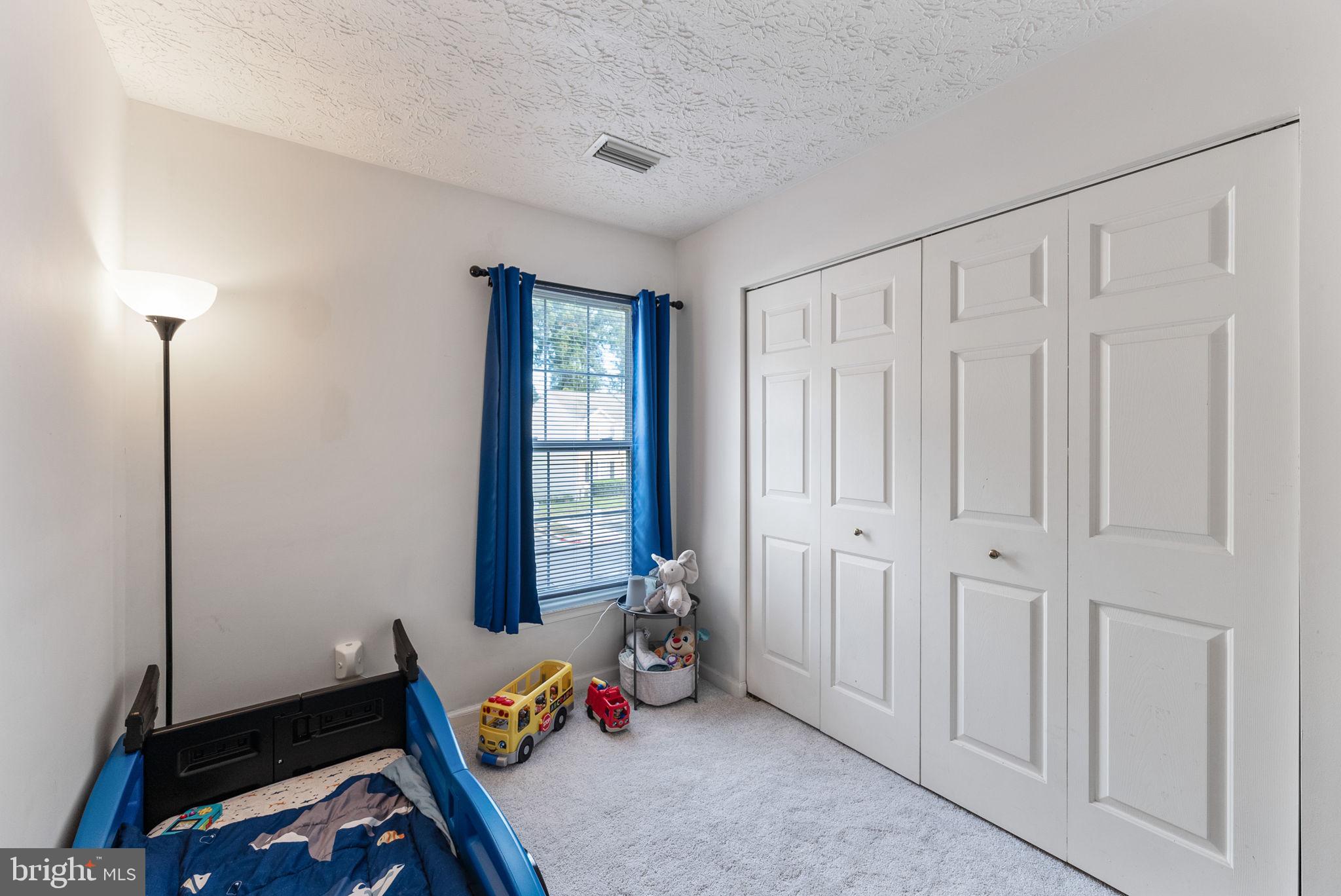 CARRIAGE PINES/LAKE VILL - Residential