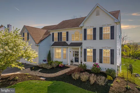 308 Hidden Creek Drive, Downingtown, PA MLS: PACT2095708
