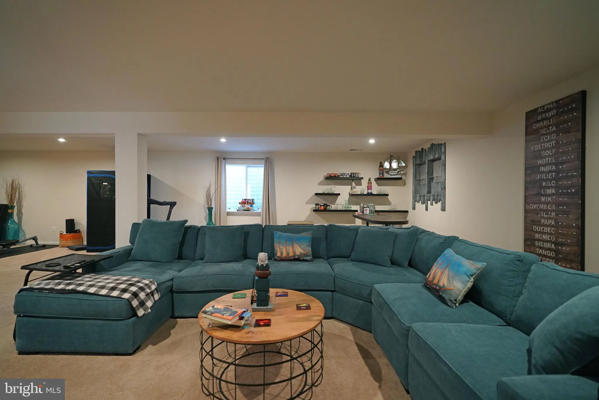 Lewes, Delaware 19958, United States, 5 Bedrooms Bedrooms, ,4 BathroomsBathrooms,Residential,Pending,43793