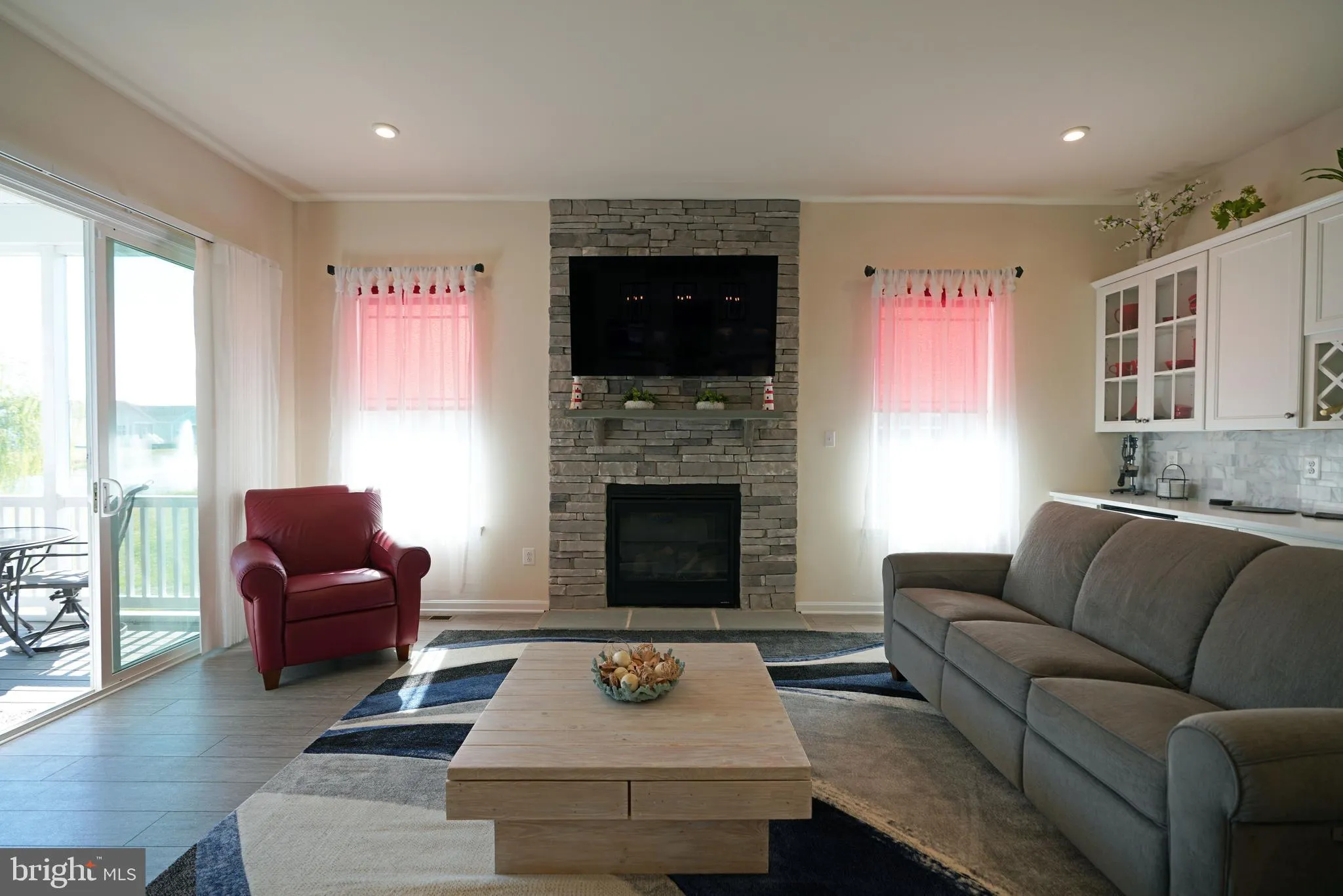 Lewes, Delaware 19958, United States, 5 Bedrooms Bedrooms, ,4 BathroomsBathrooms,Residential,Pending,43793