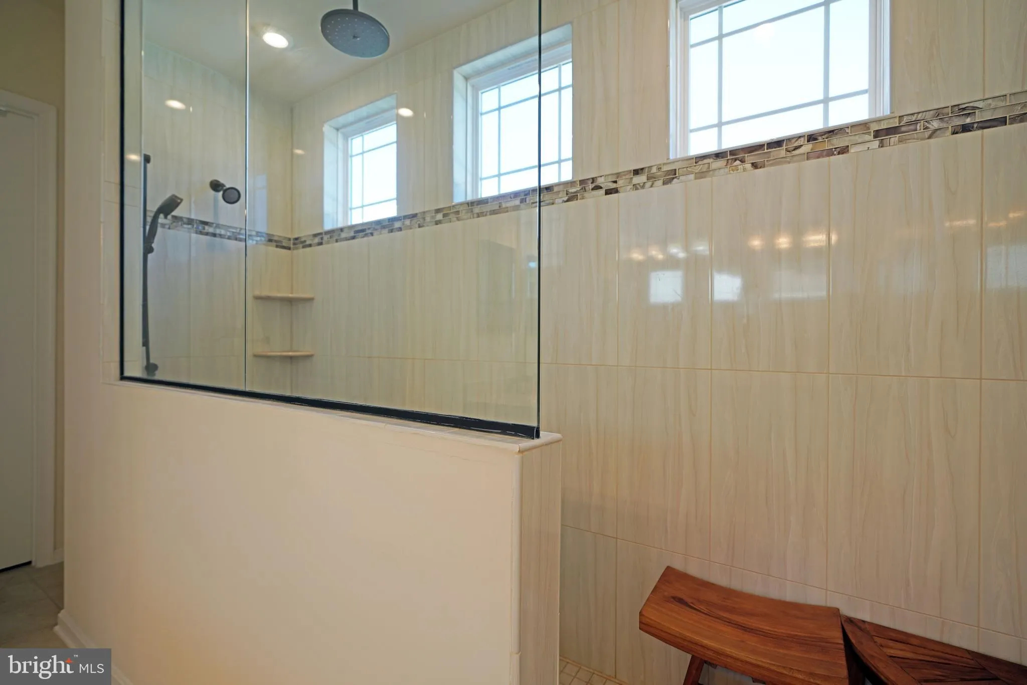 Lewes, Delaware 19958, United States, 5 Bedrooms Bedrooms, ,4 BathroomsBathrooms,Residential,Pending,43793