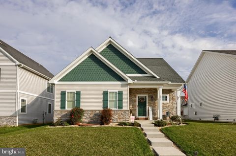 Photo of 651 Chiswell Place, LANCASTER, PA 17601 (MLS # PALA2078368)