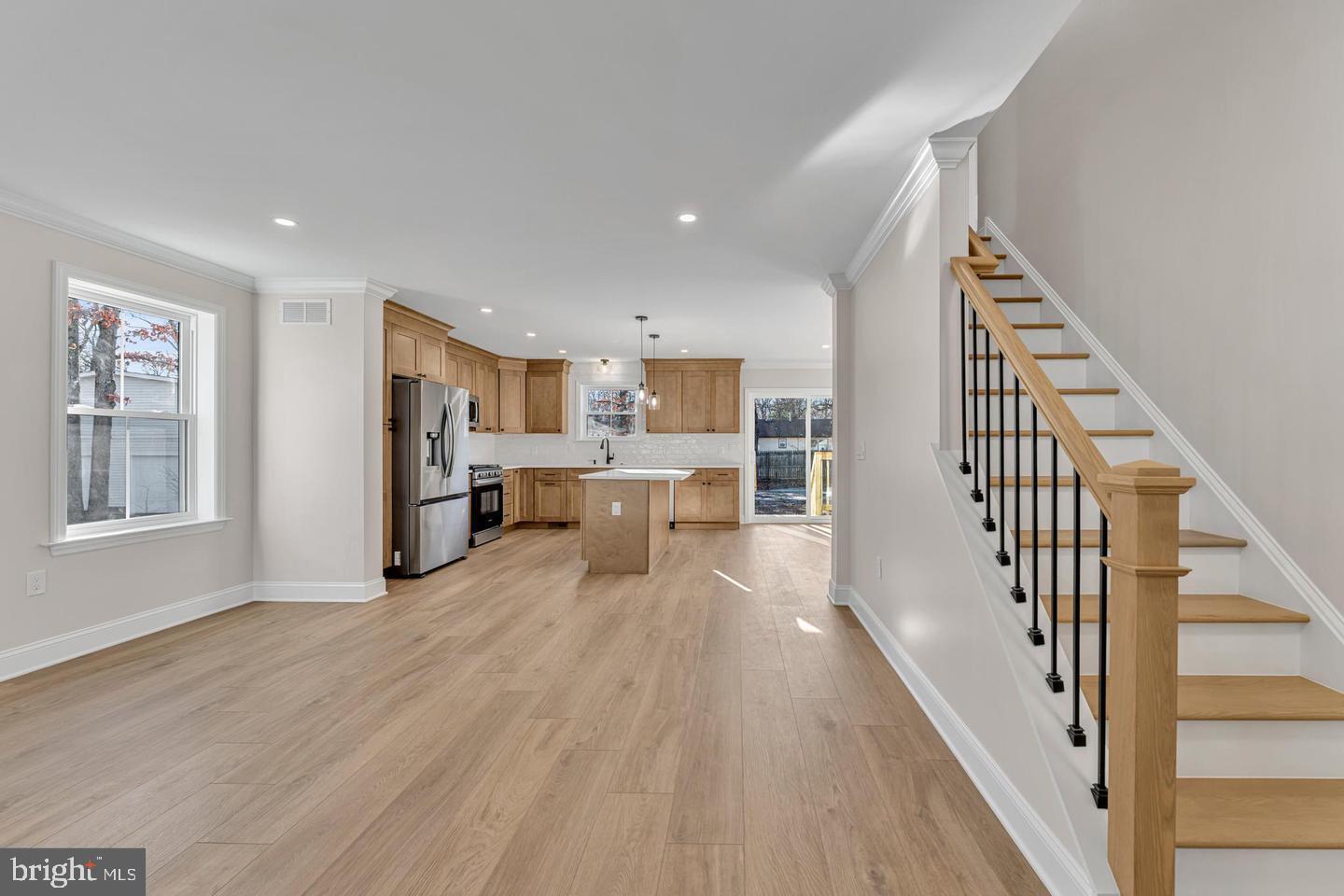 51 E SPRING STREET