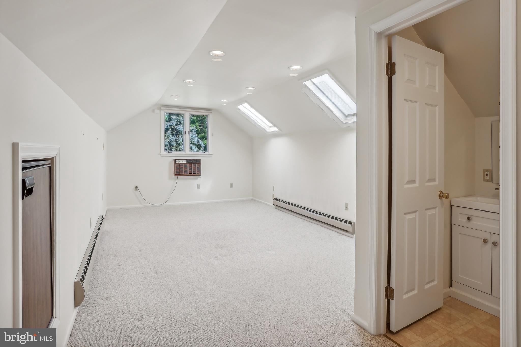 HERMITAGE - Residential