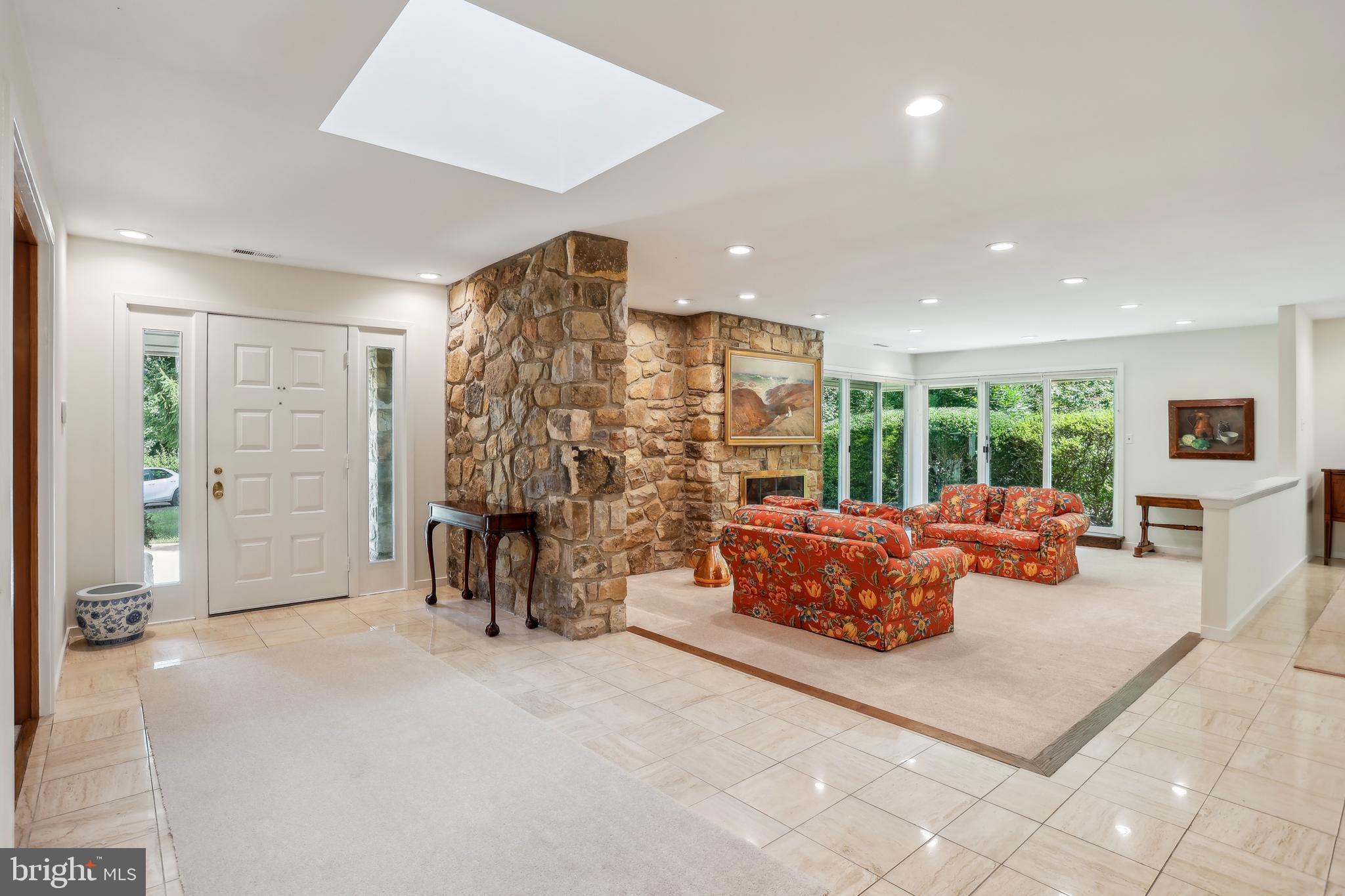 HERMITAGE - Residential