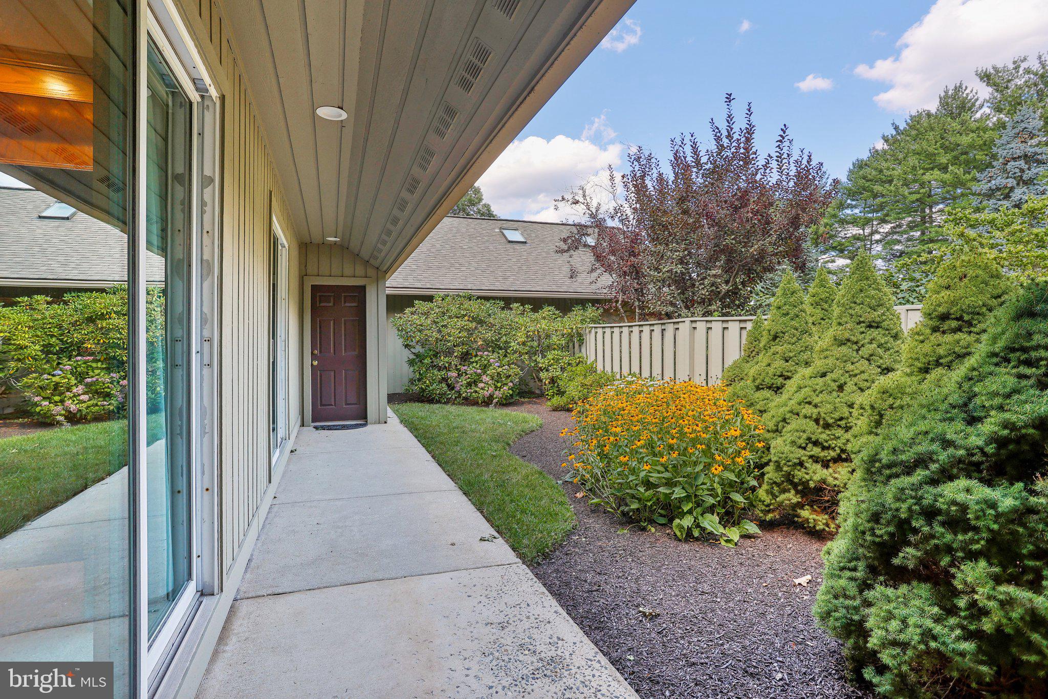 HERMITAGE - Residential