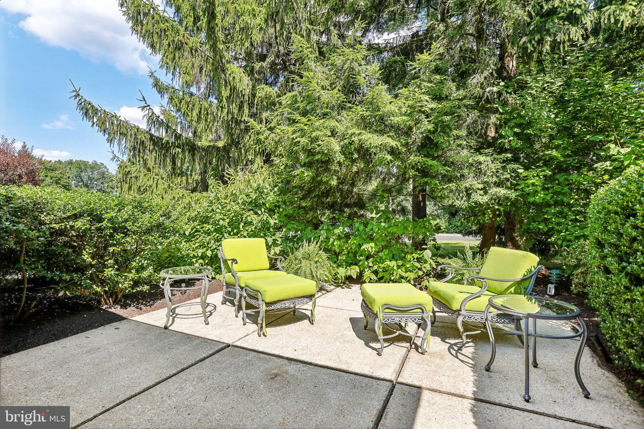 HERMITAGE - Residential