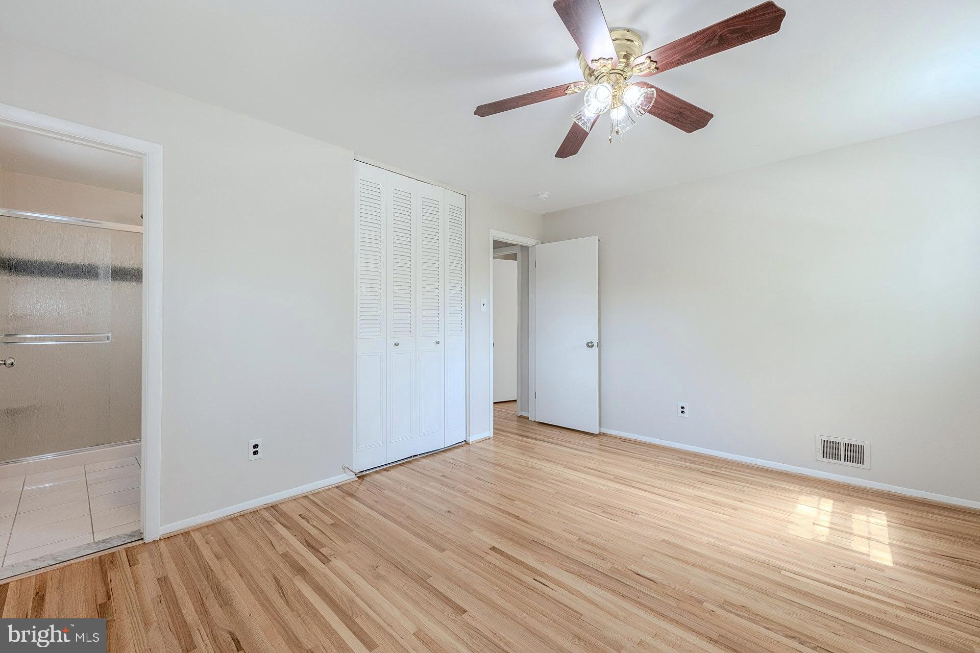 ROLLING VALLEY - Residential