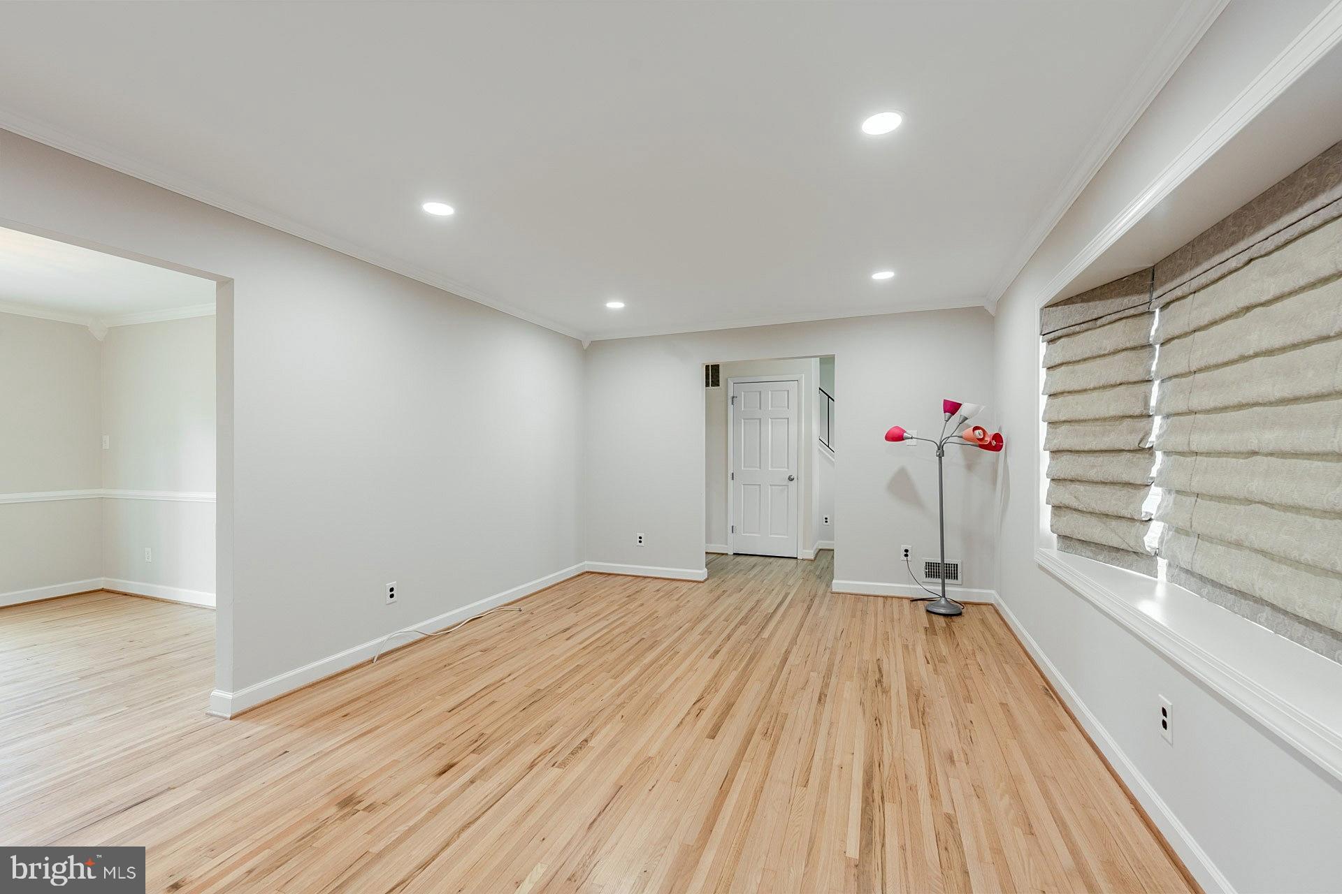 ROLLING VALLEY - Residential