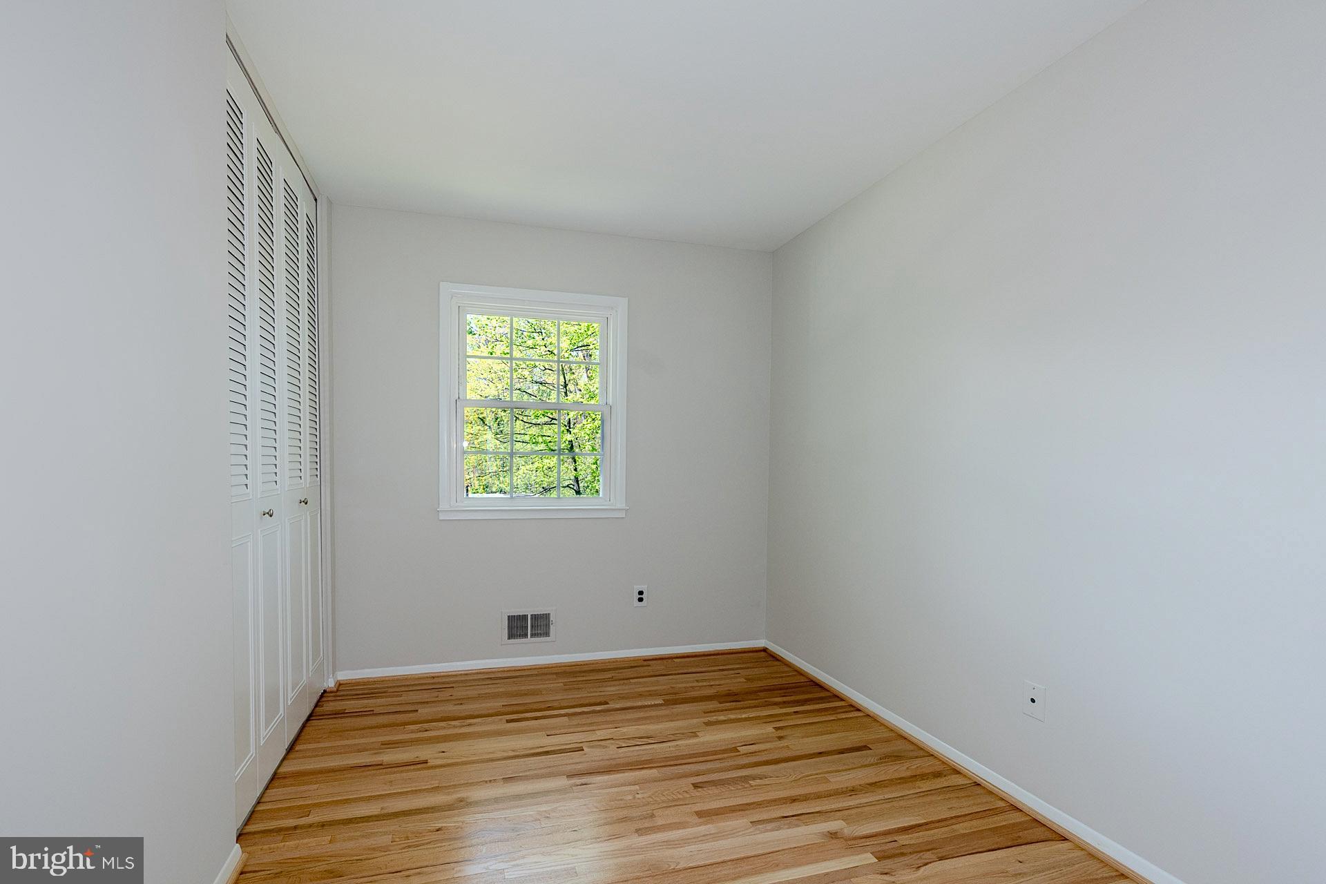 ROLLING VALLEY - Residential