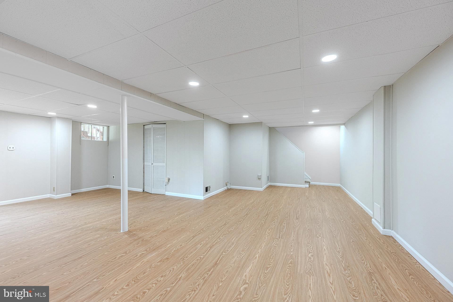 ROLLING VALLEY - Residential