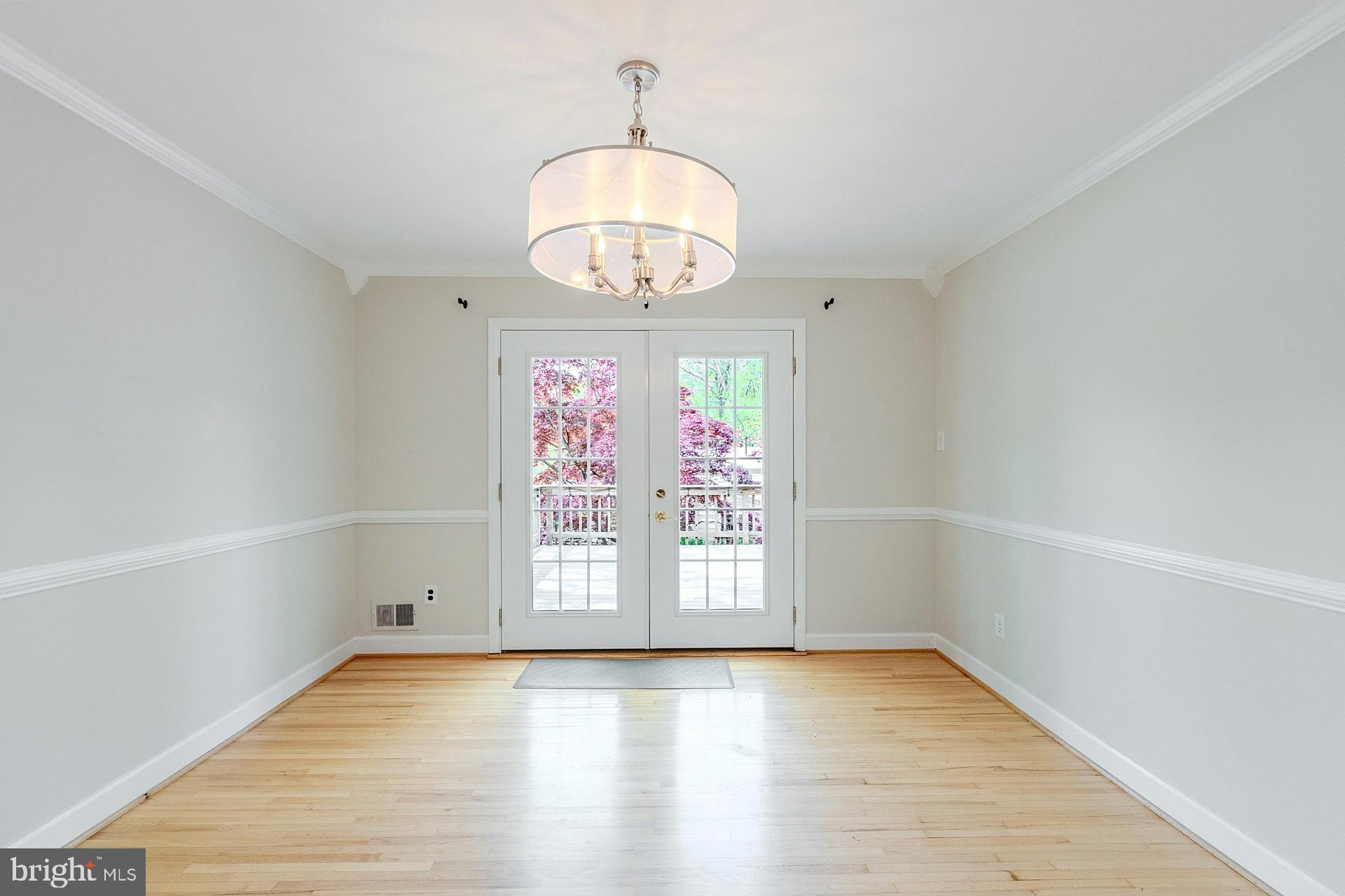 ROLLING VALLEY - Residential