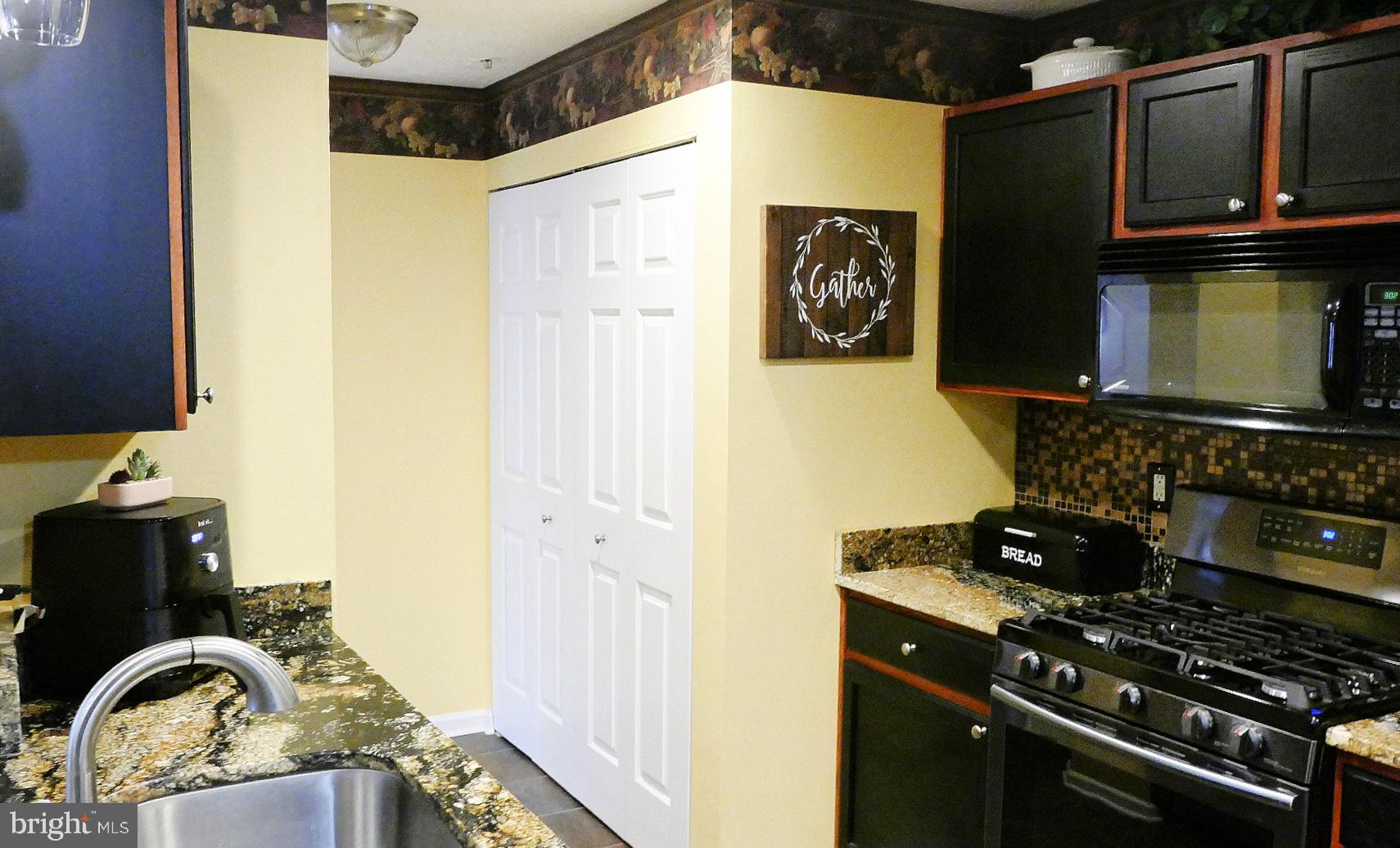 PINEY ORCHARD - Residential