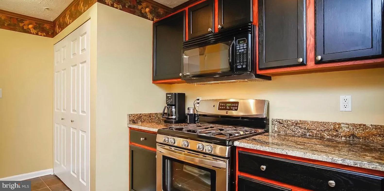 PINEY ORCHARD - Residential