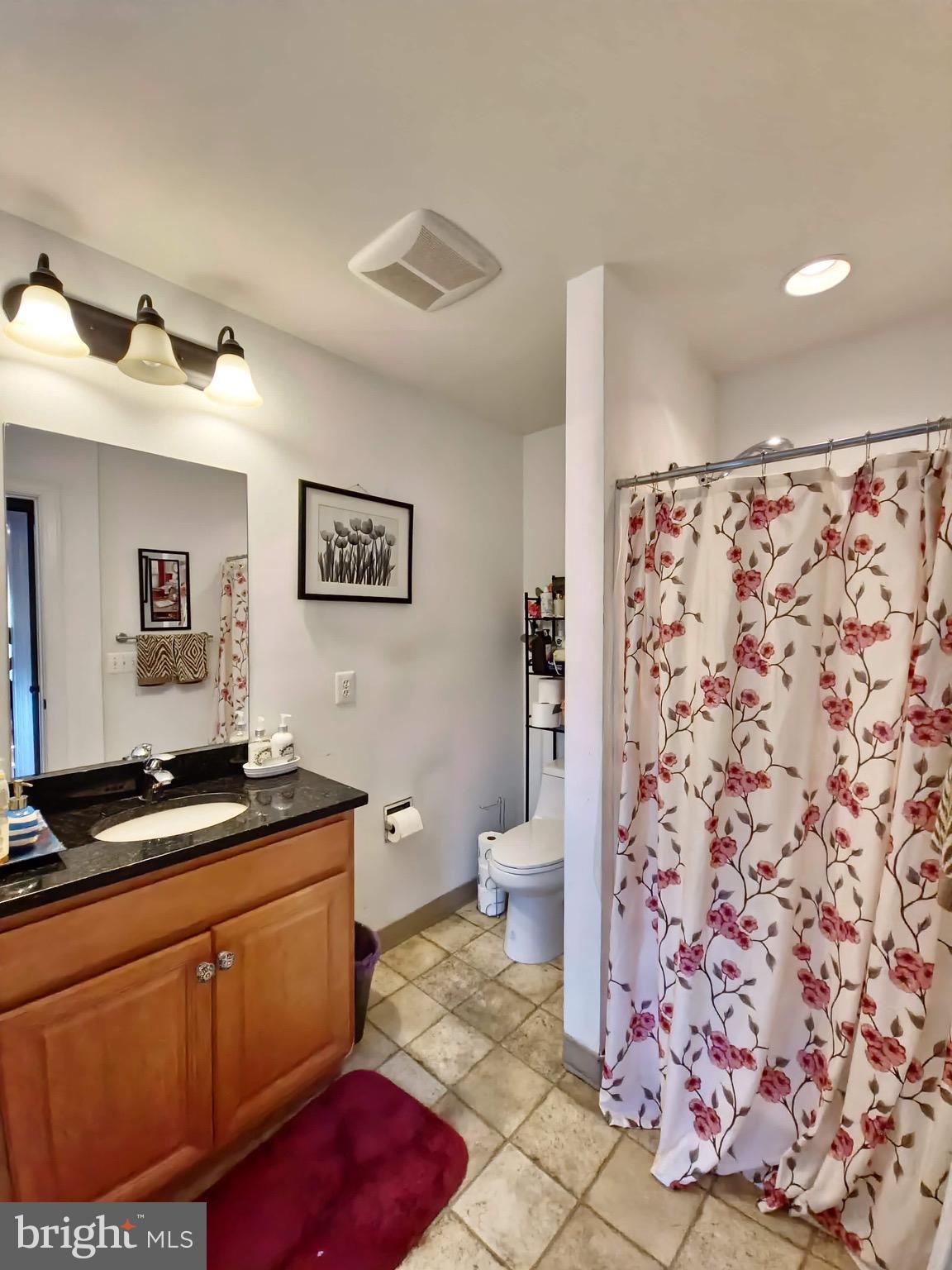 FOXHILLS - Residential