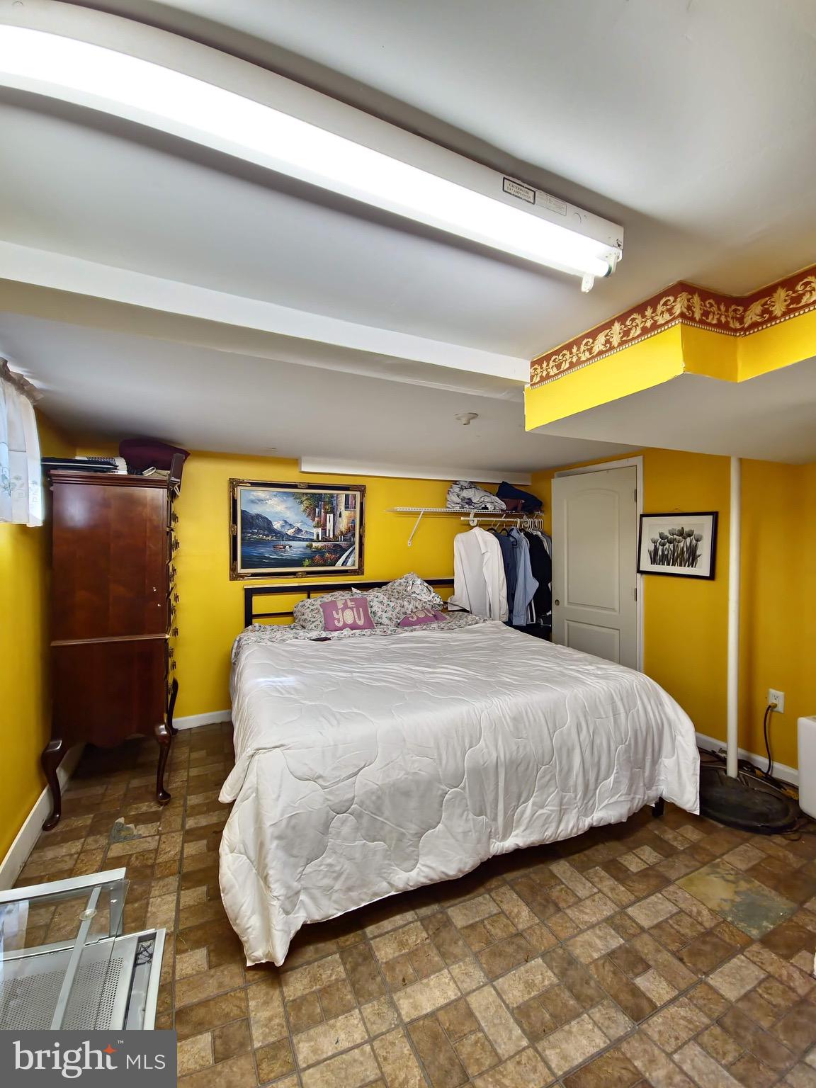 FOXHILLS - Residential